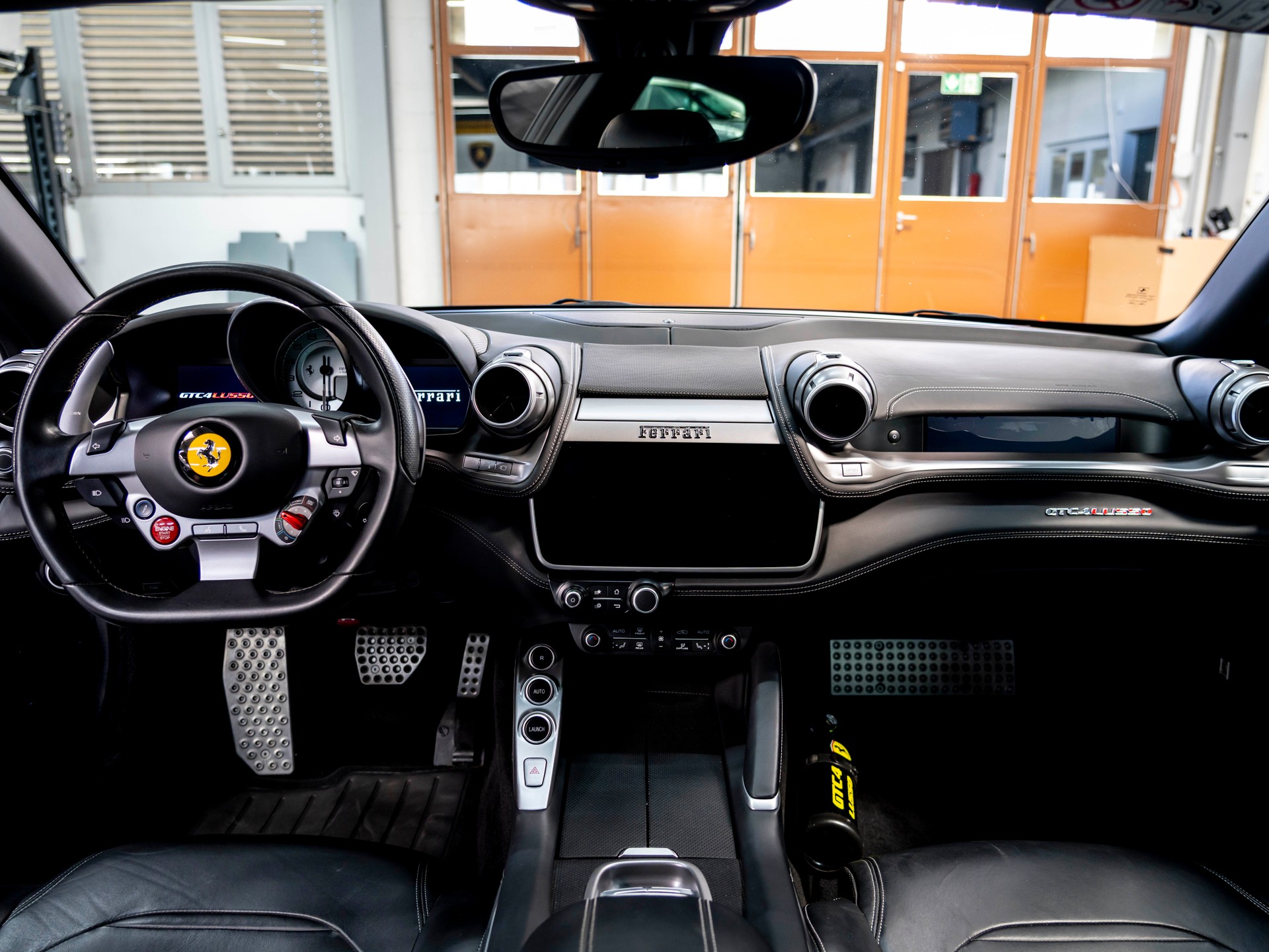 FERRARI GTC 4 Lusso-image-22