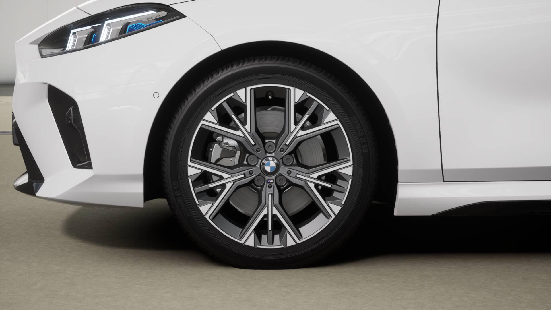 BMW 123 xDrive-image-6