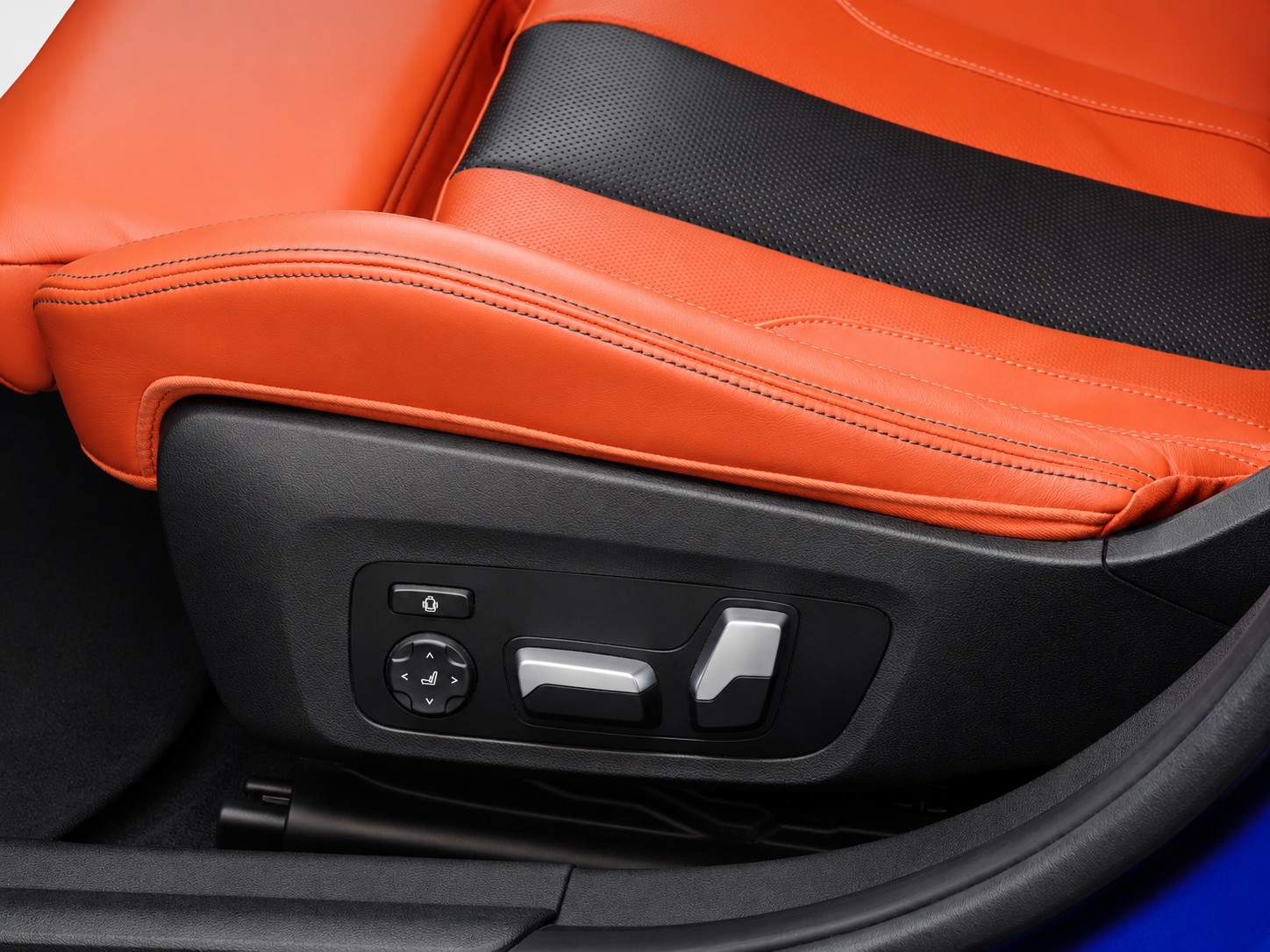 BMW M3 Competition xDrive-image-14