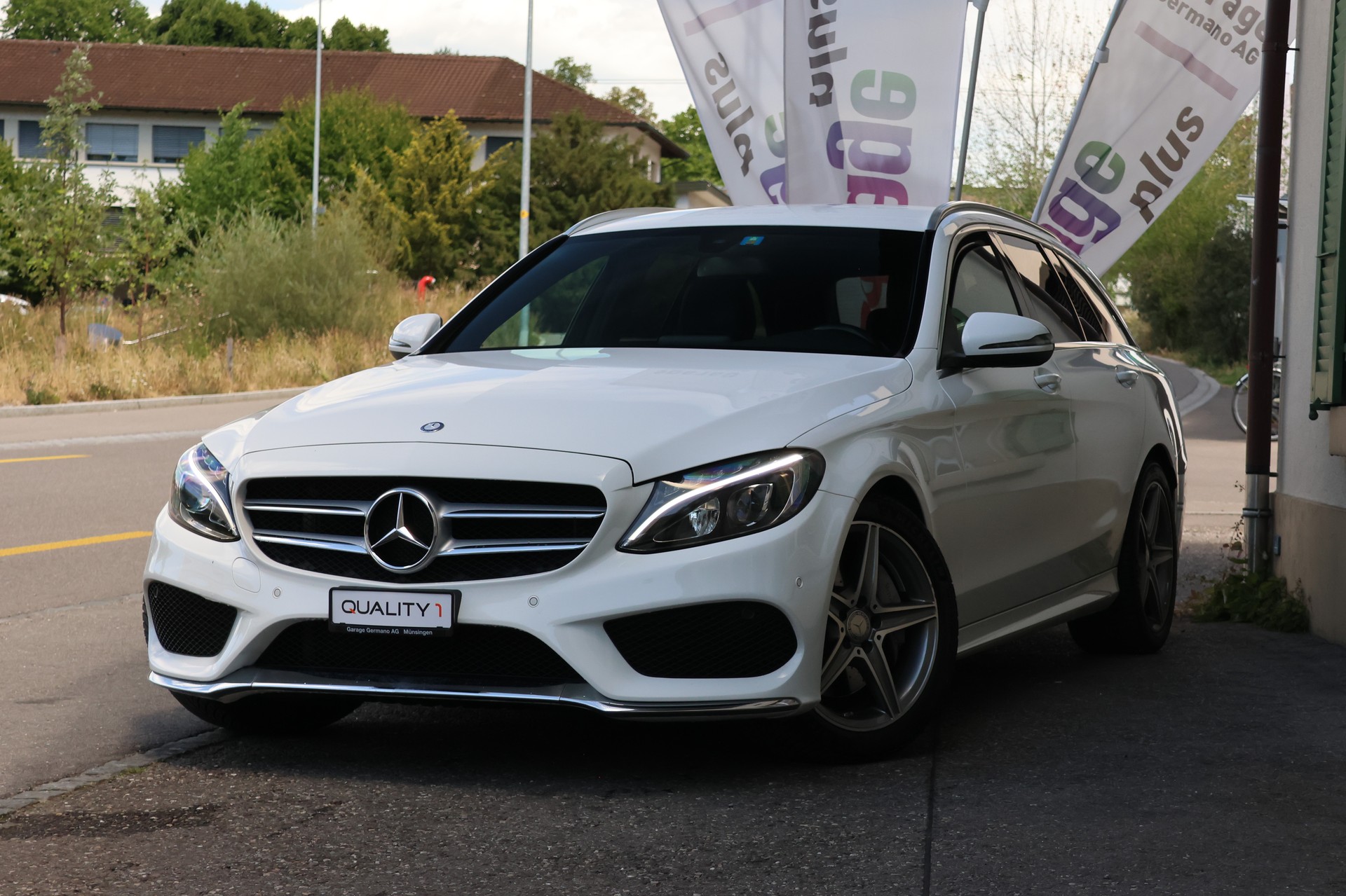 MERCEDES-BENZ C 300 AMG Line 7G-Tronic-image-0