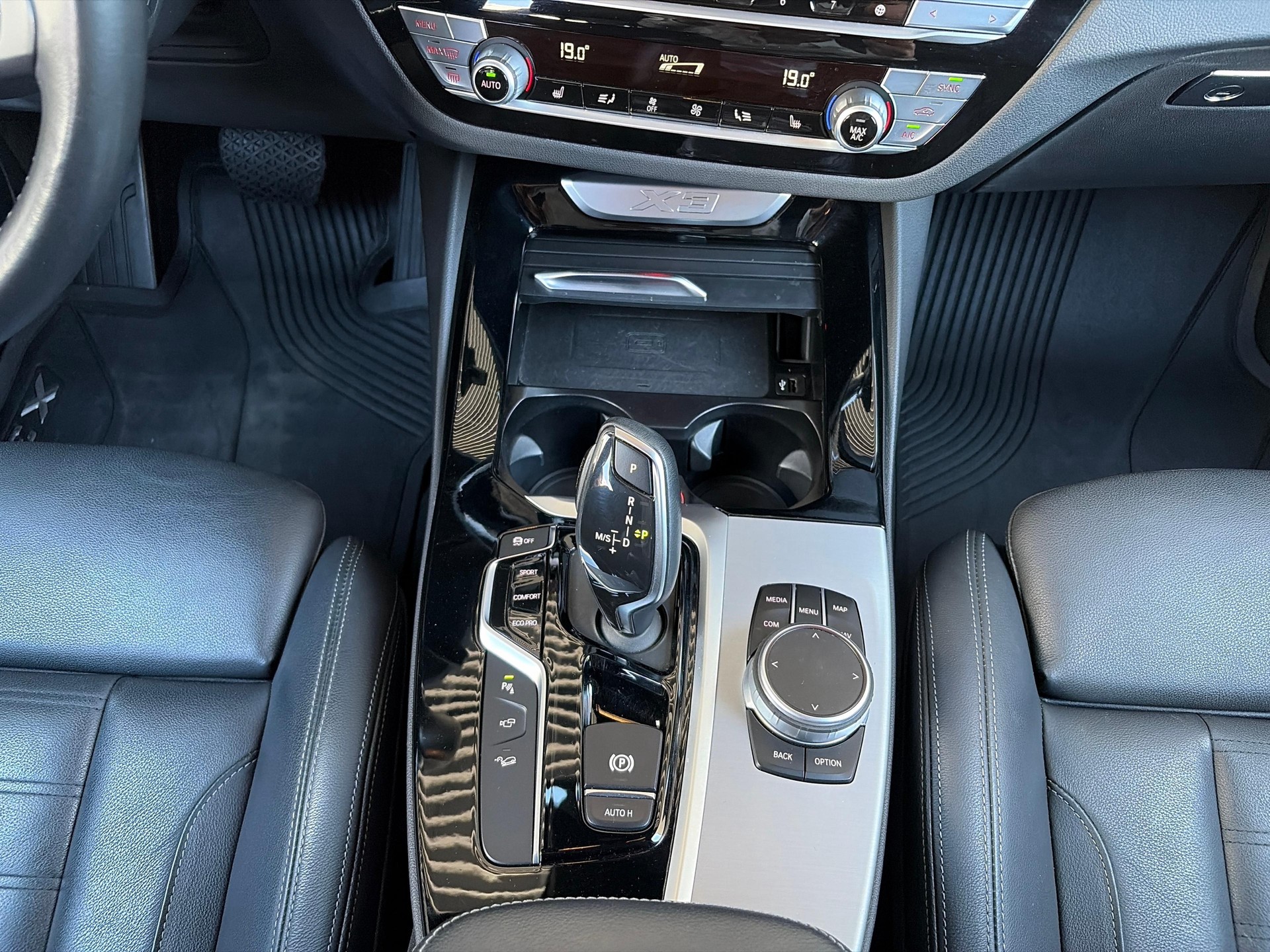 BMW X3 30i xDrive SAG Xline-image-16