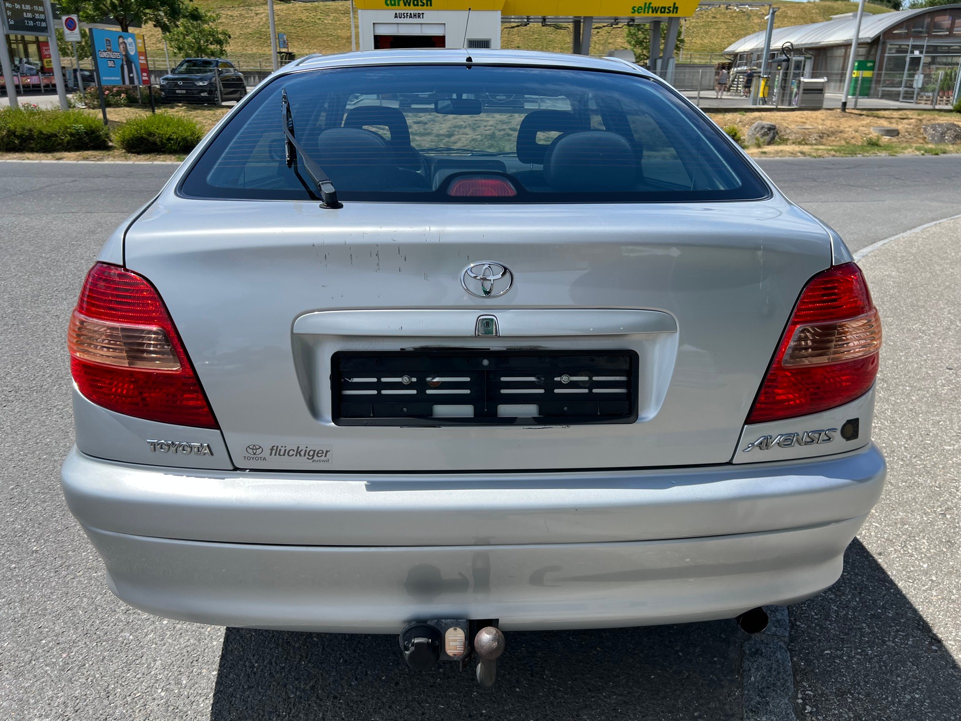 TOYOTA Avensis 2.0 VVT-i Linea Sol Liftback-image-5
