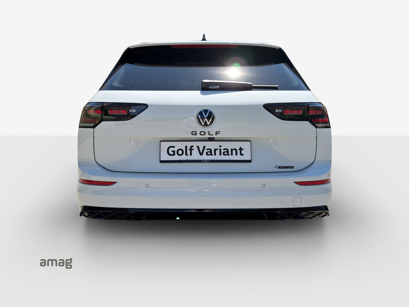 VW Golf Variant 2.0 TSI R-Line DSG 4 Motion-image-3