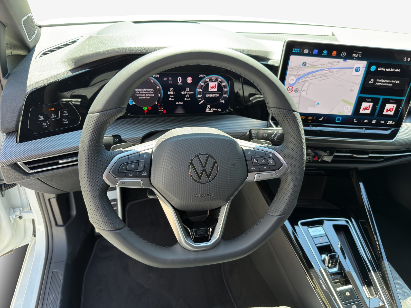 VW Golf Variant 2.0 TSI R-Line DSG 4 Motion-image-9