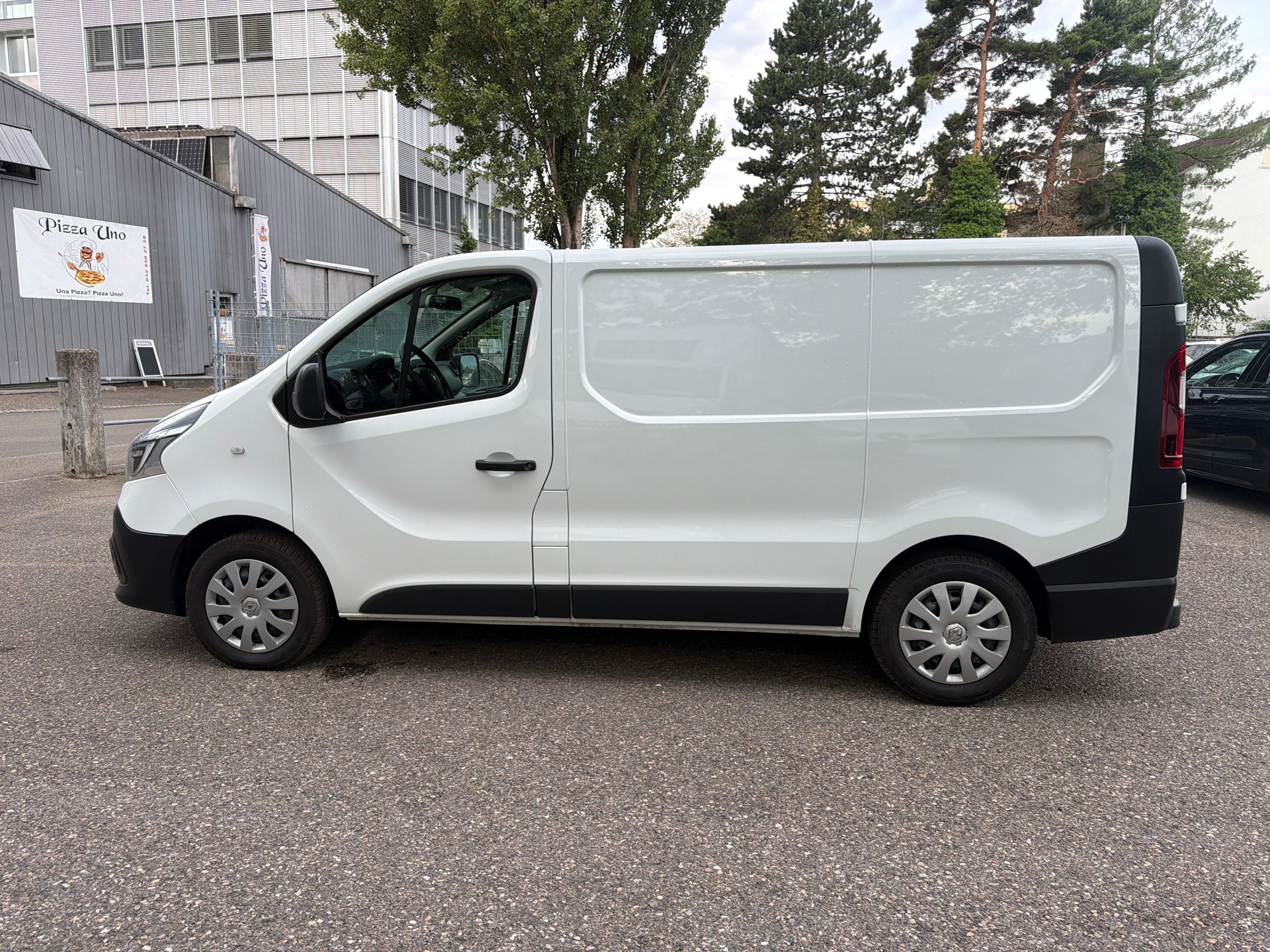 RENAULT Trafic 2.0 dCi 120 3.0t Business L1H1 * 03x Sitze * Klimaanlage * Tempomat * PDC H - RF-Kamera * AHK 2000Kg * Frisch Ab MFK-image-10