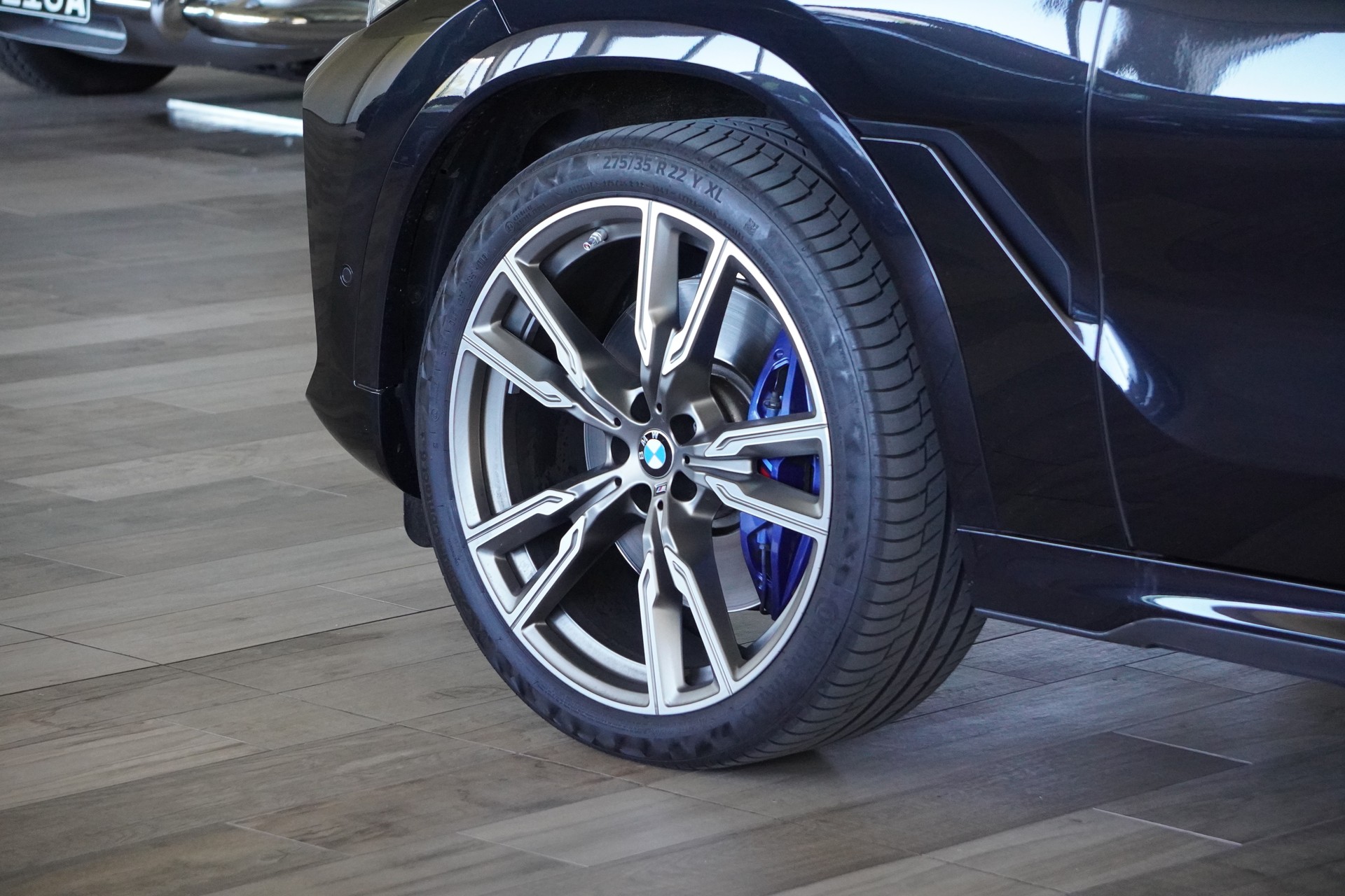 BMW X6 M50d-image-16