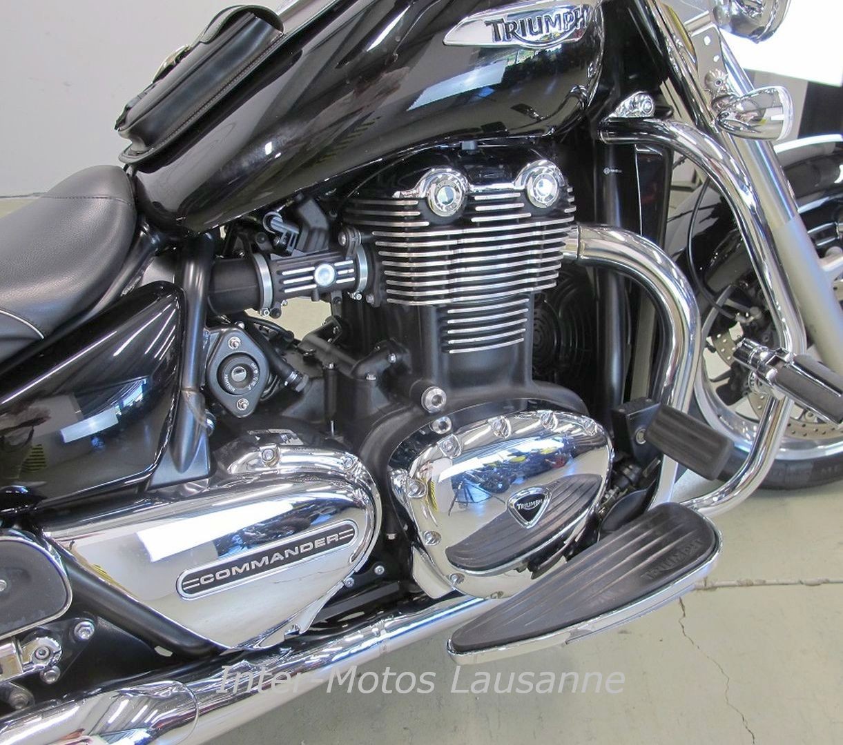 TRIUMPH COMMANDER ABS-image-7