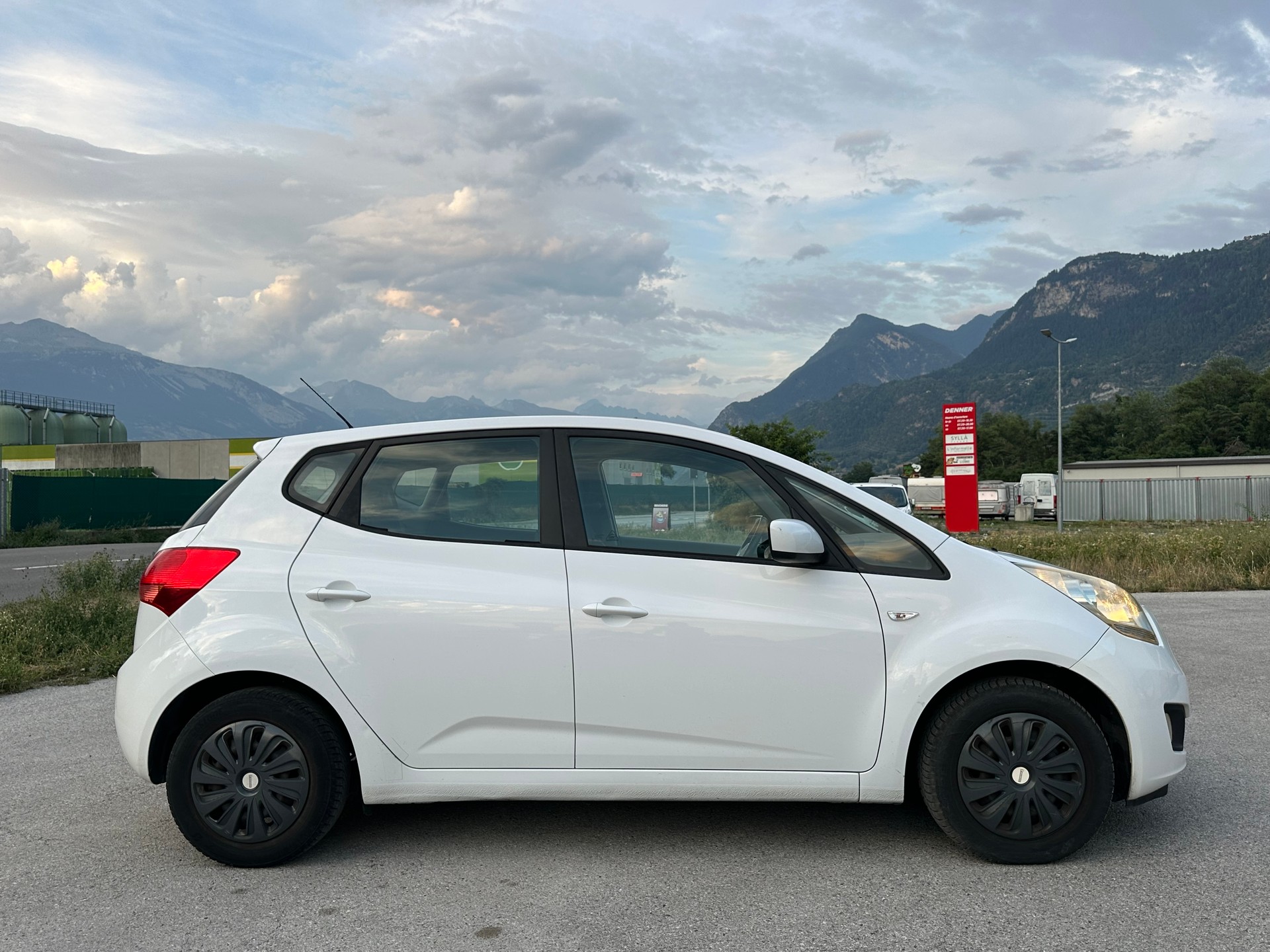 KIA Venga 1.6 CVVT Style-image-3