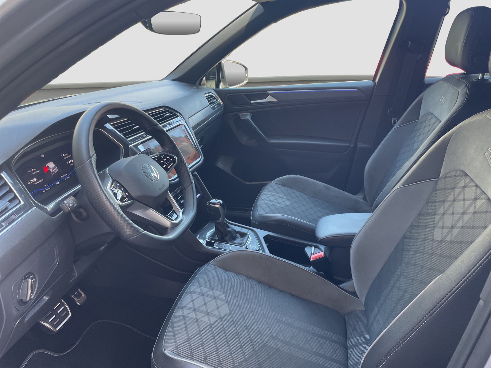 VW Tiguan Allspace 2.0 TDI SCR R-Line 4Motion DSG-image-7