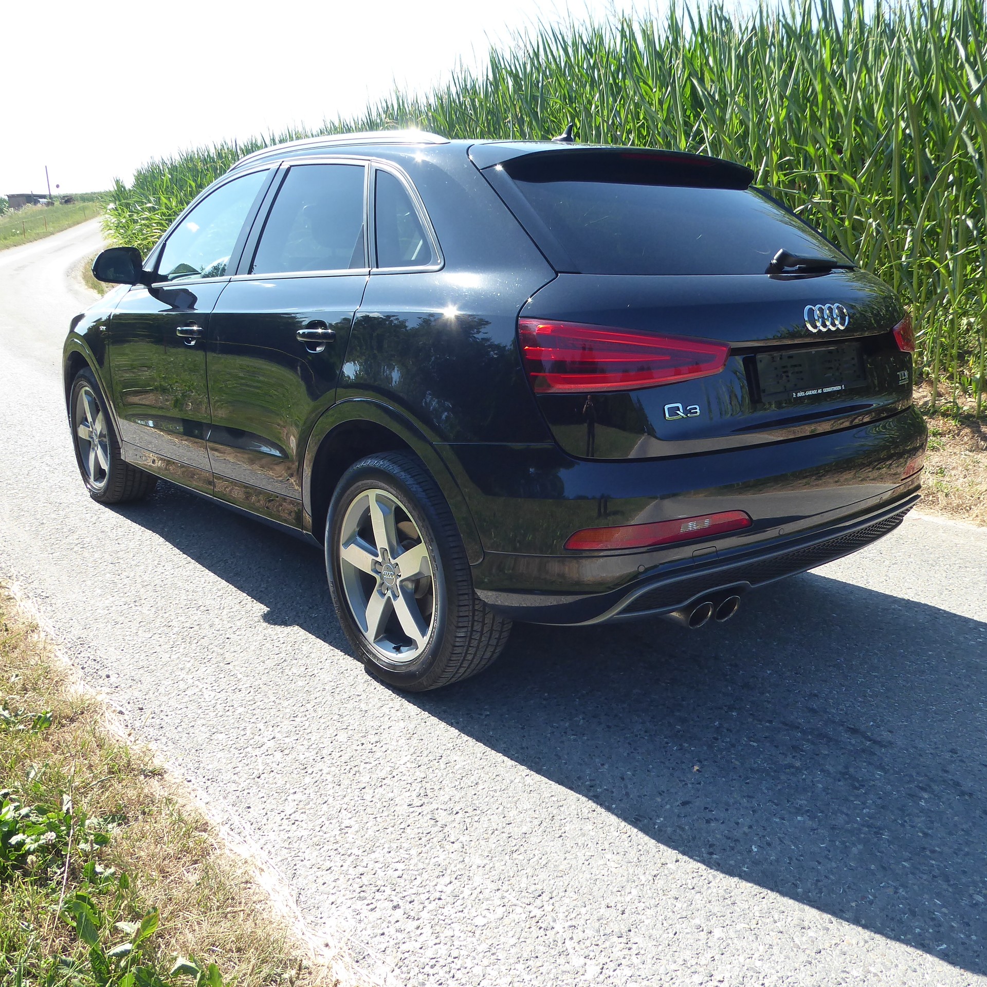AUDI Q3 2.0 TDI quattro S-tronic-image-3