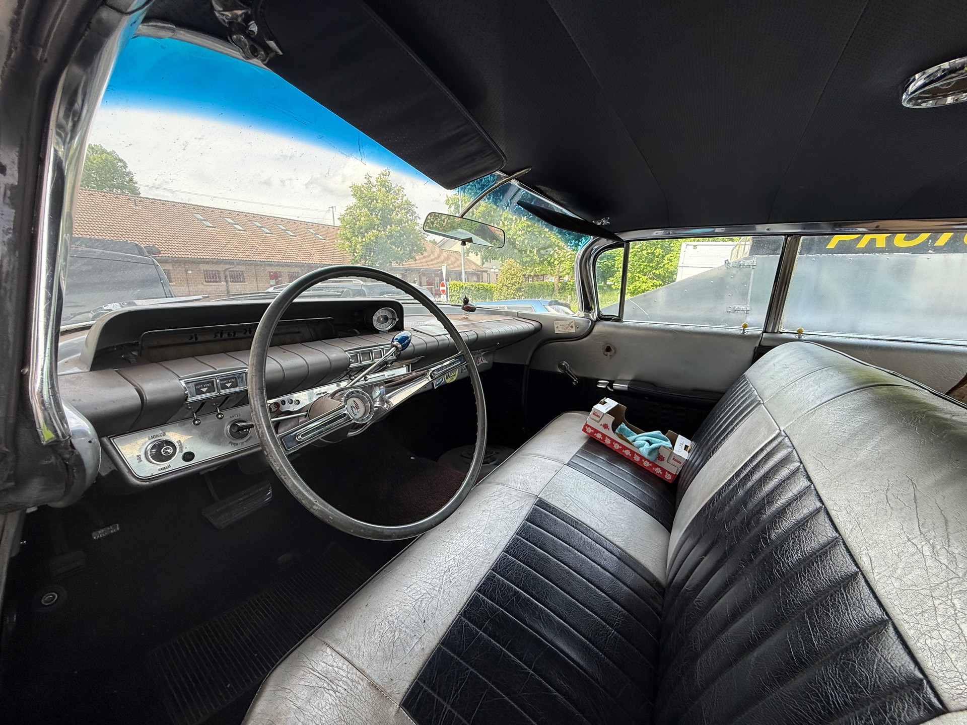 BUICK Invicta-image-15
