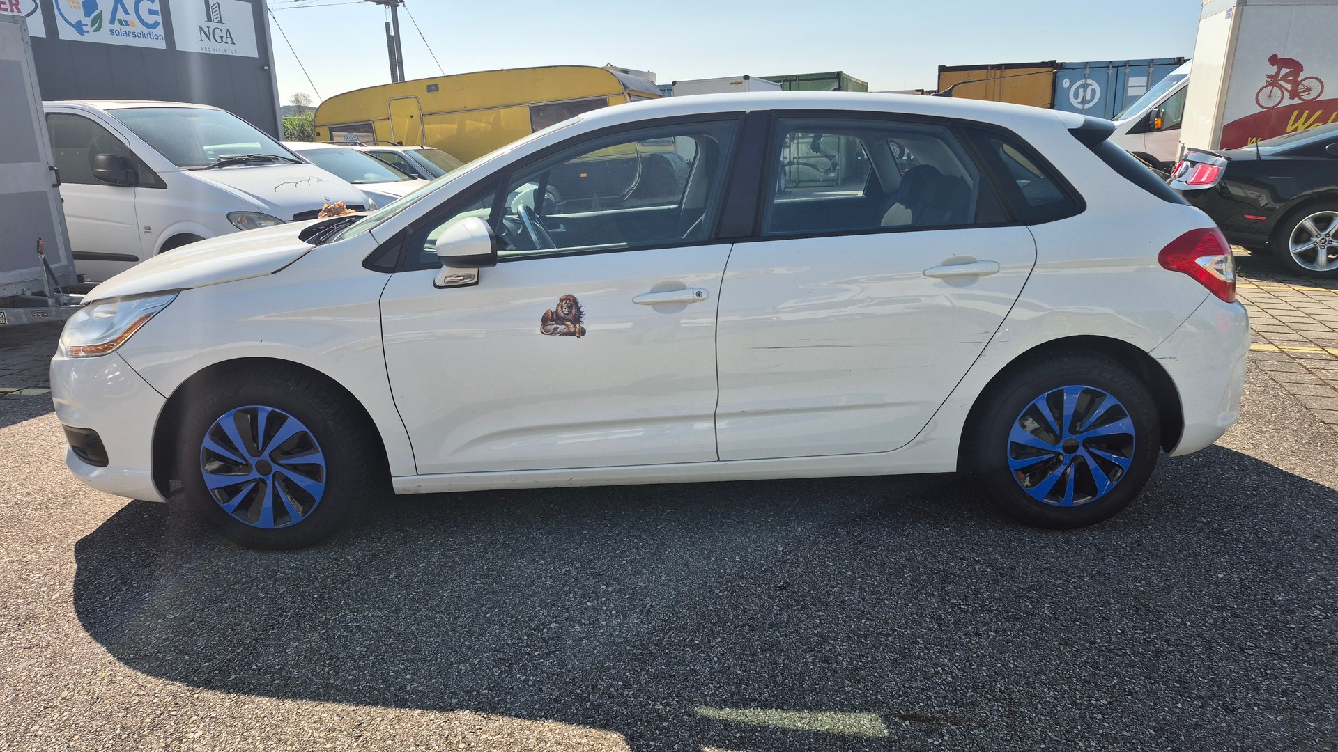CITROEN C4 Berline 1.4 VTi Attraction-image-8