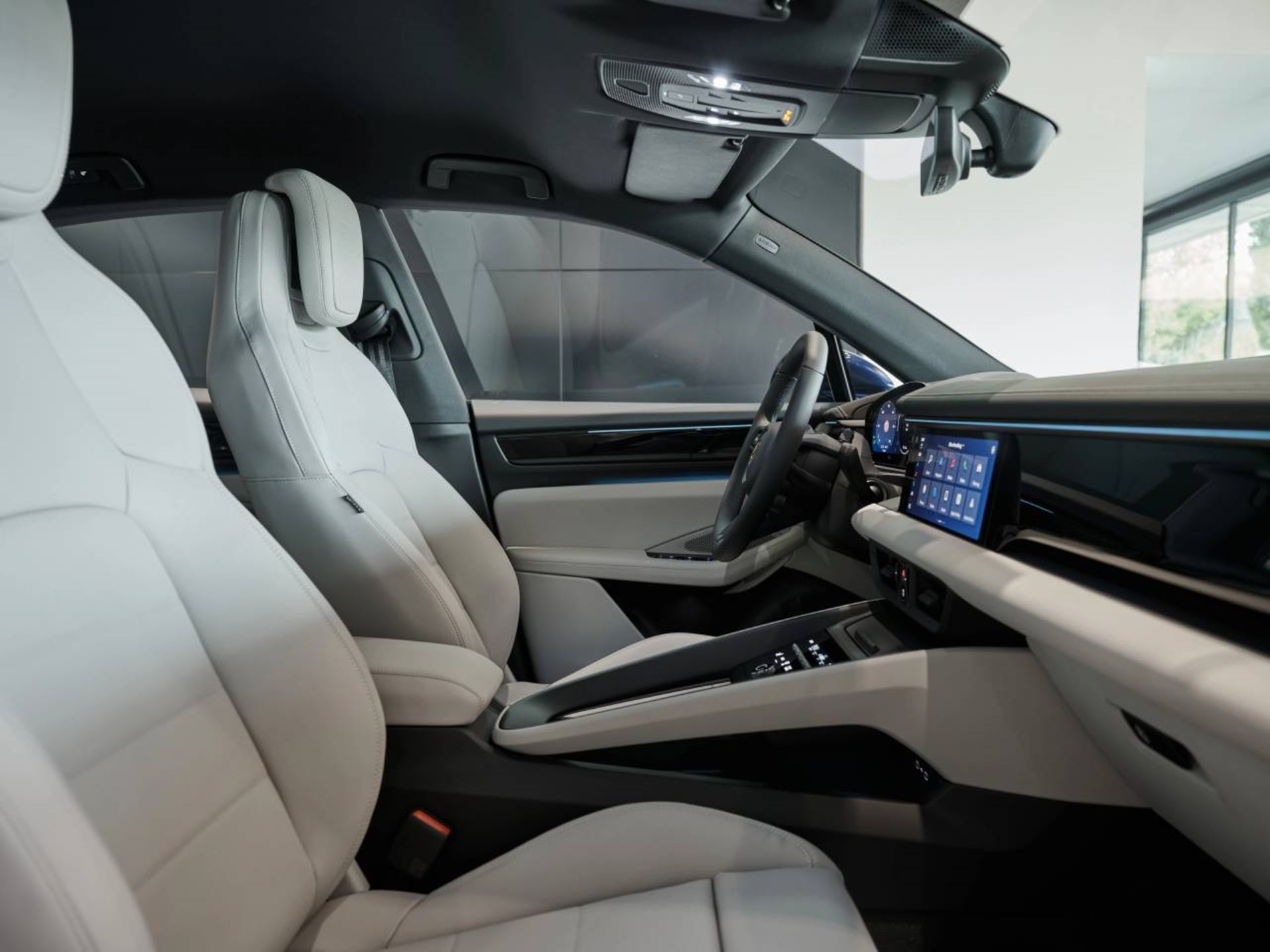 PORSCHE Macan 4-image-18
