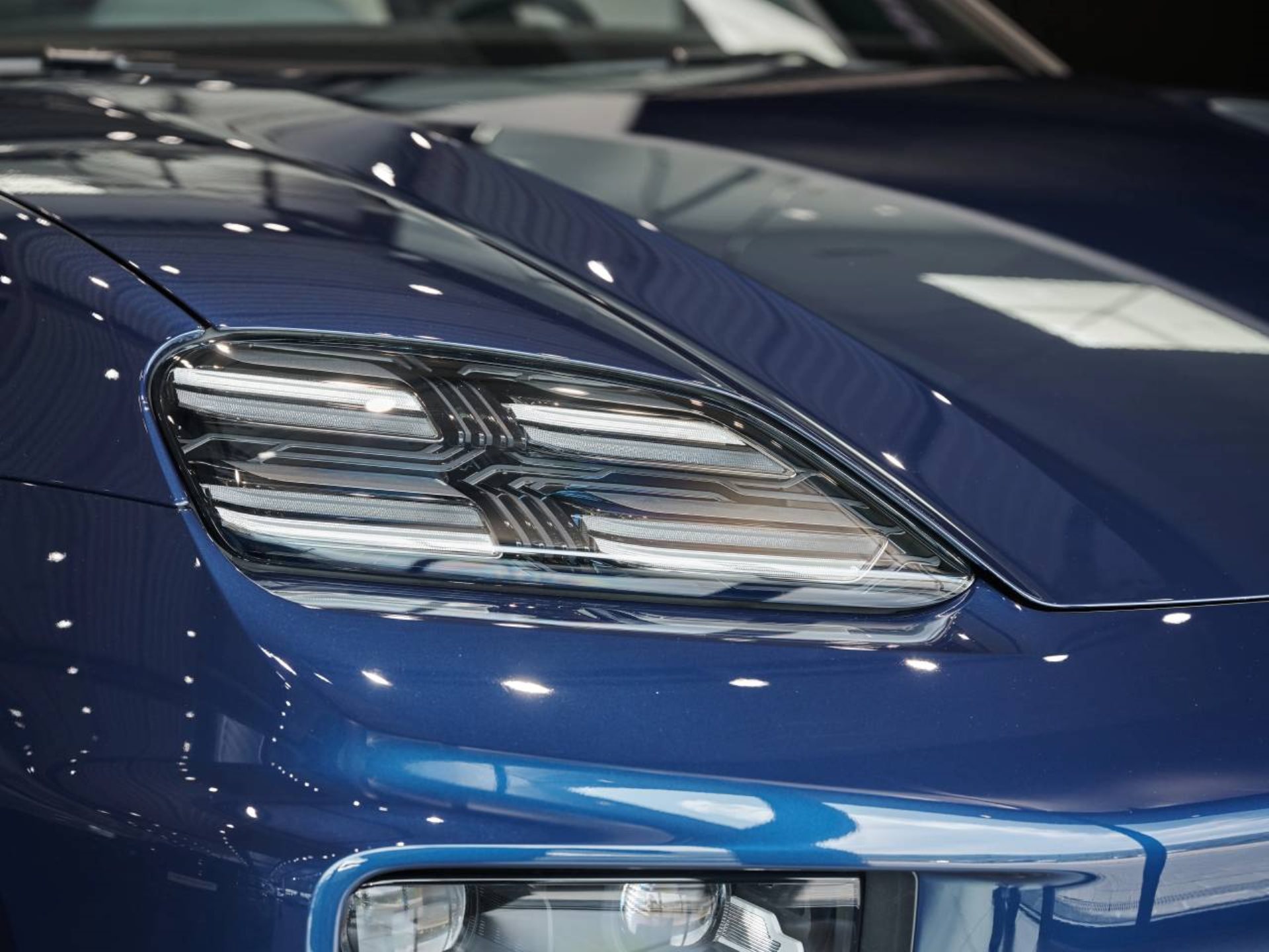 PORSCHE Macan 4-image-24
