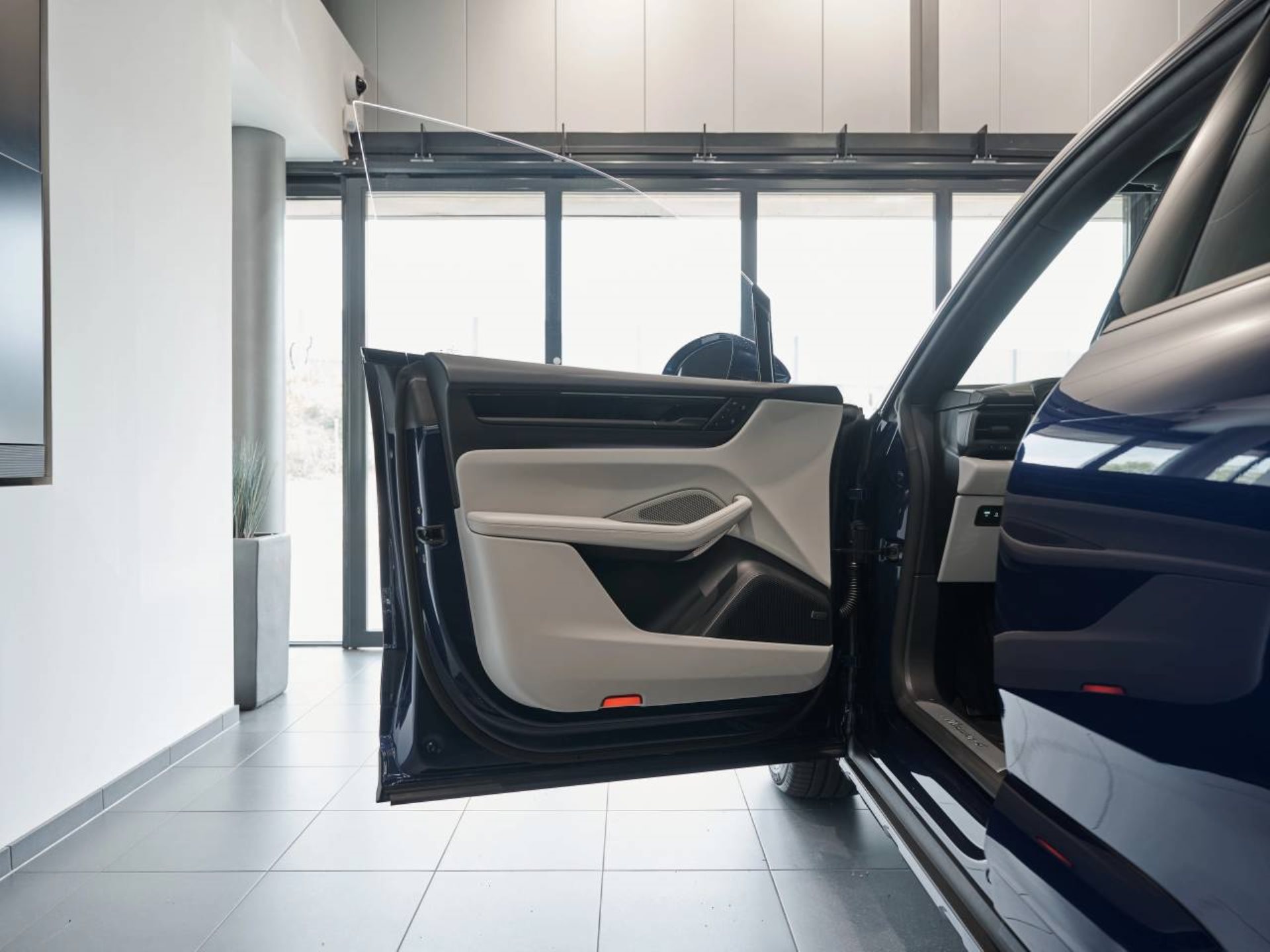 PORSCHE Macan 4-image-20