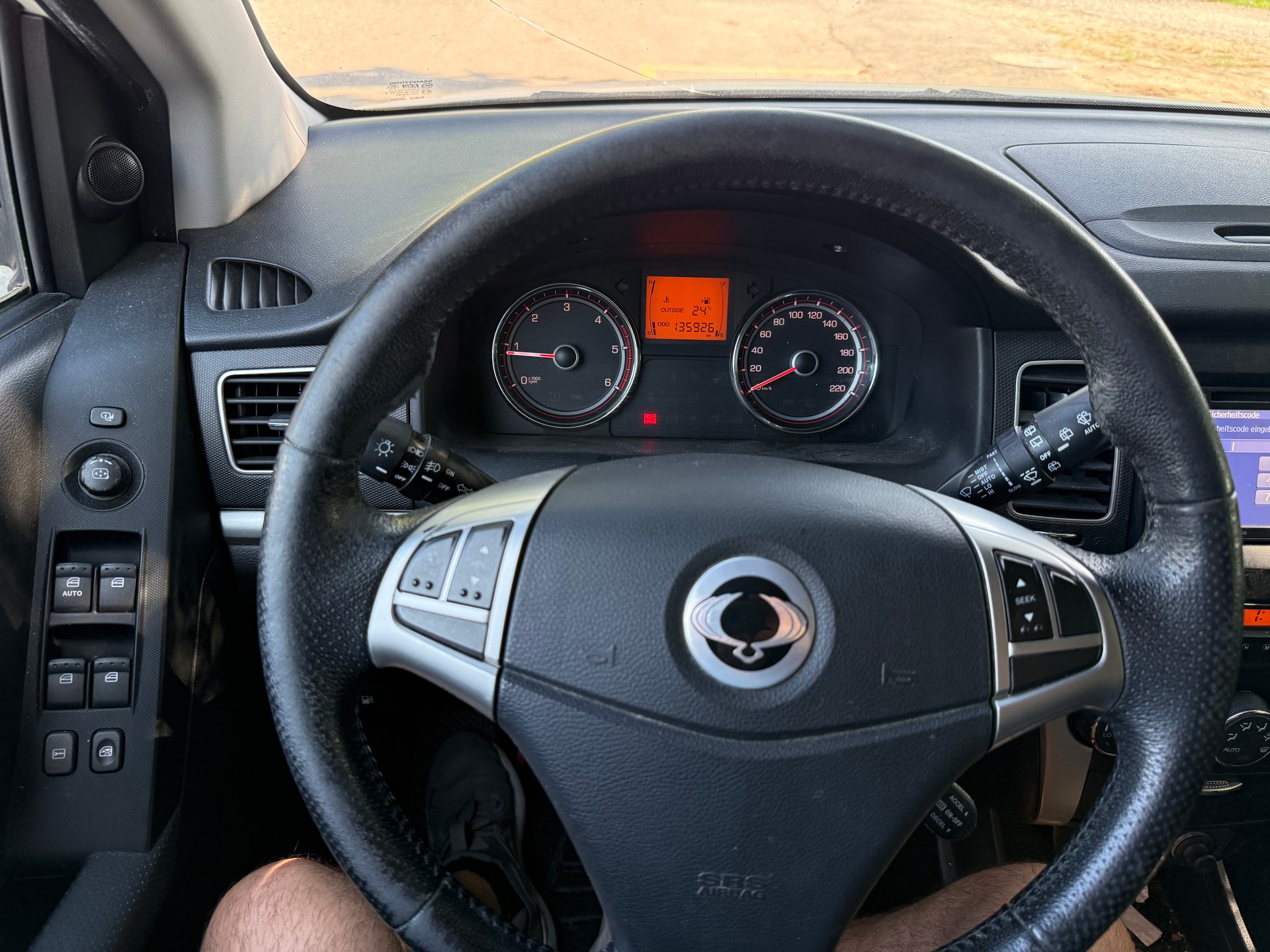 KGM-SsangYong Korando 2.0 e-XDI Swiss Limited Edition 4WD-image-9