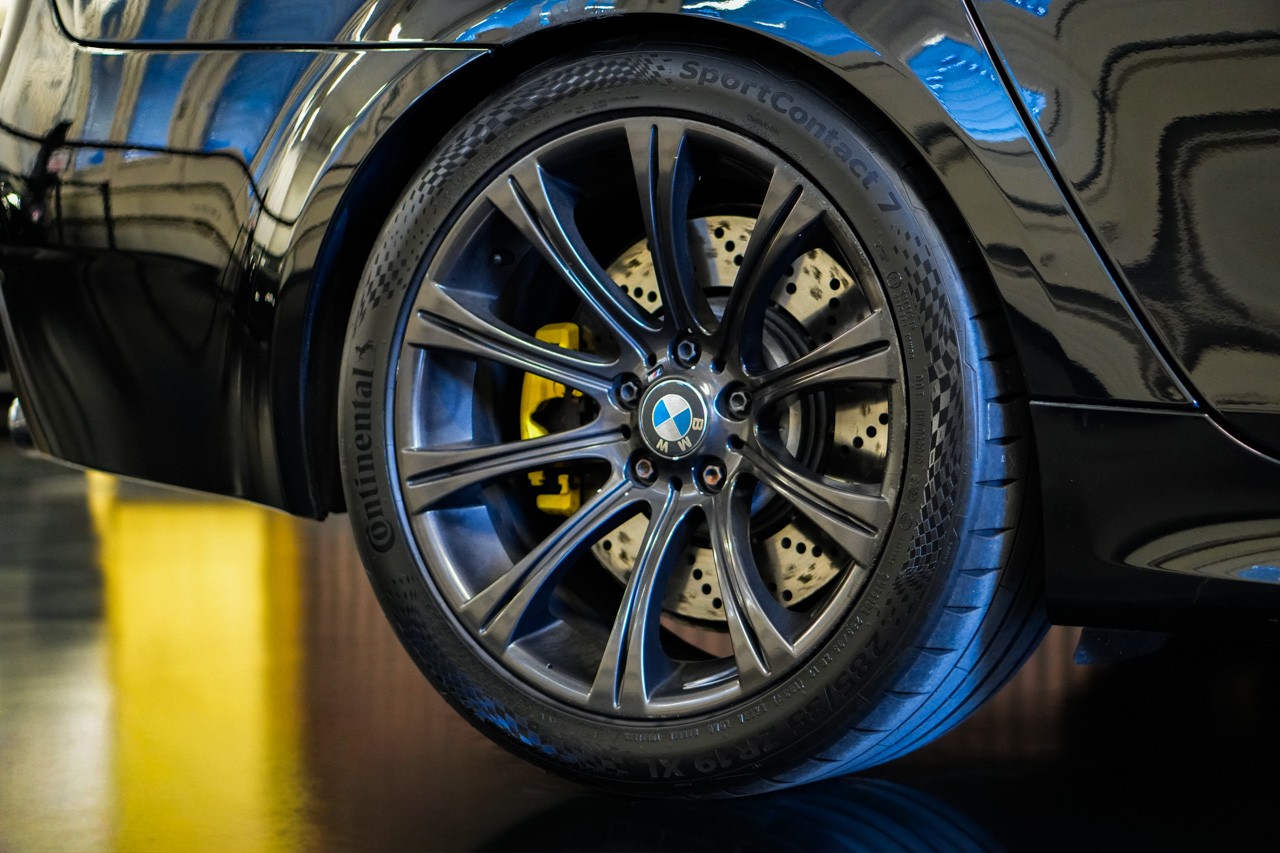 BMW M5-image-8