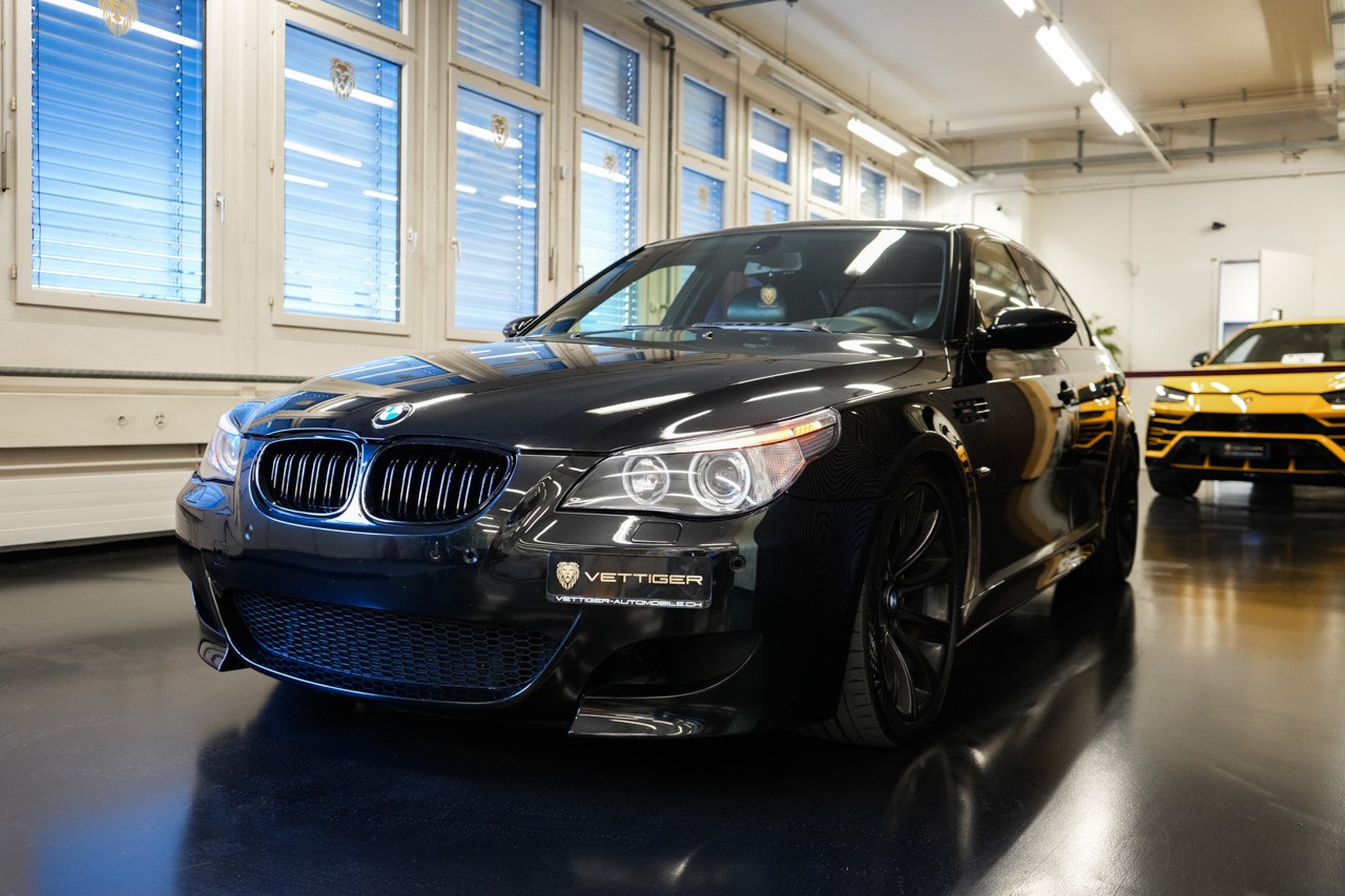 BMW M5-image-2