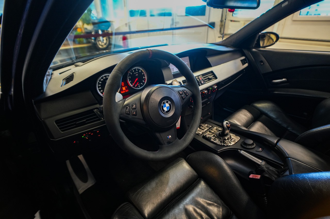 BMW M5-image-10