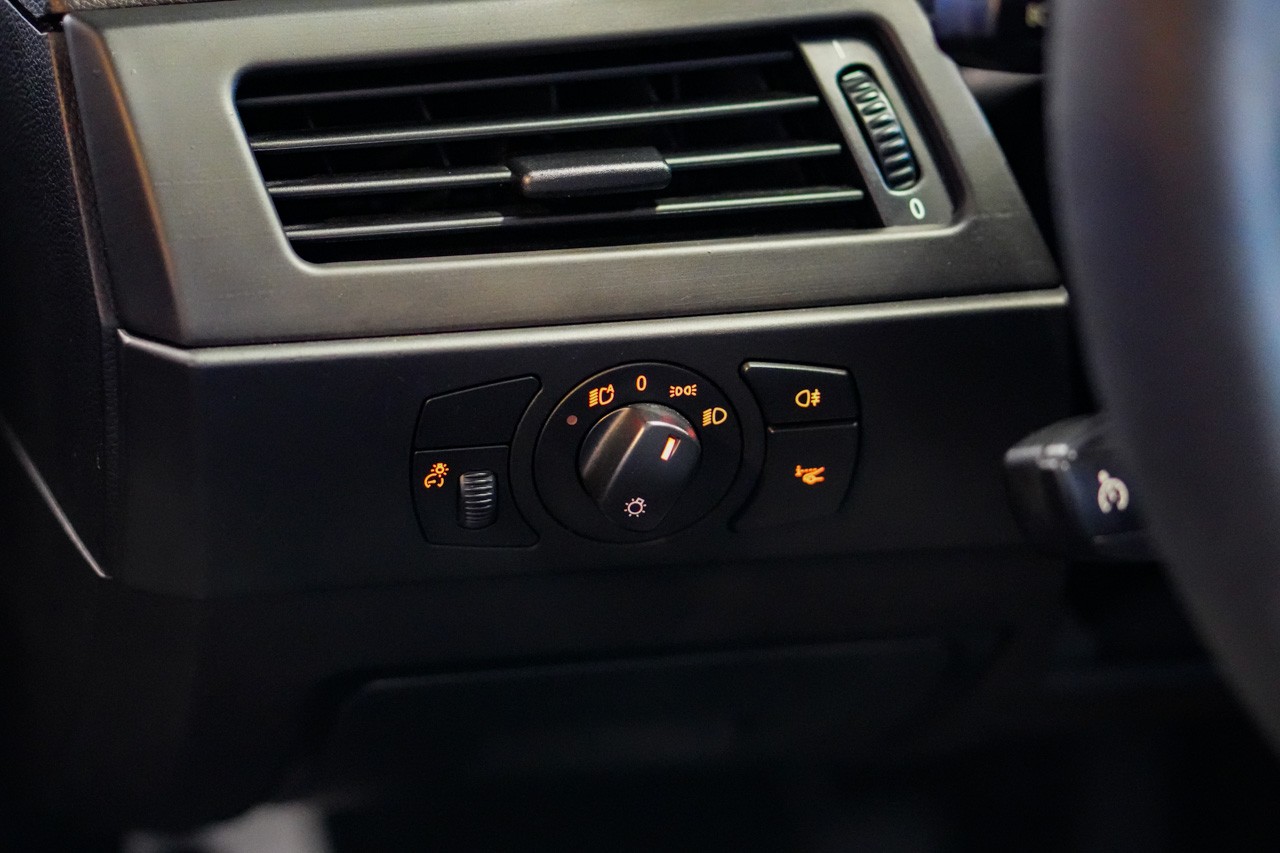 BMW M5-image-25
