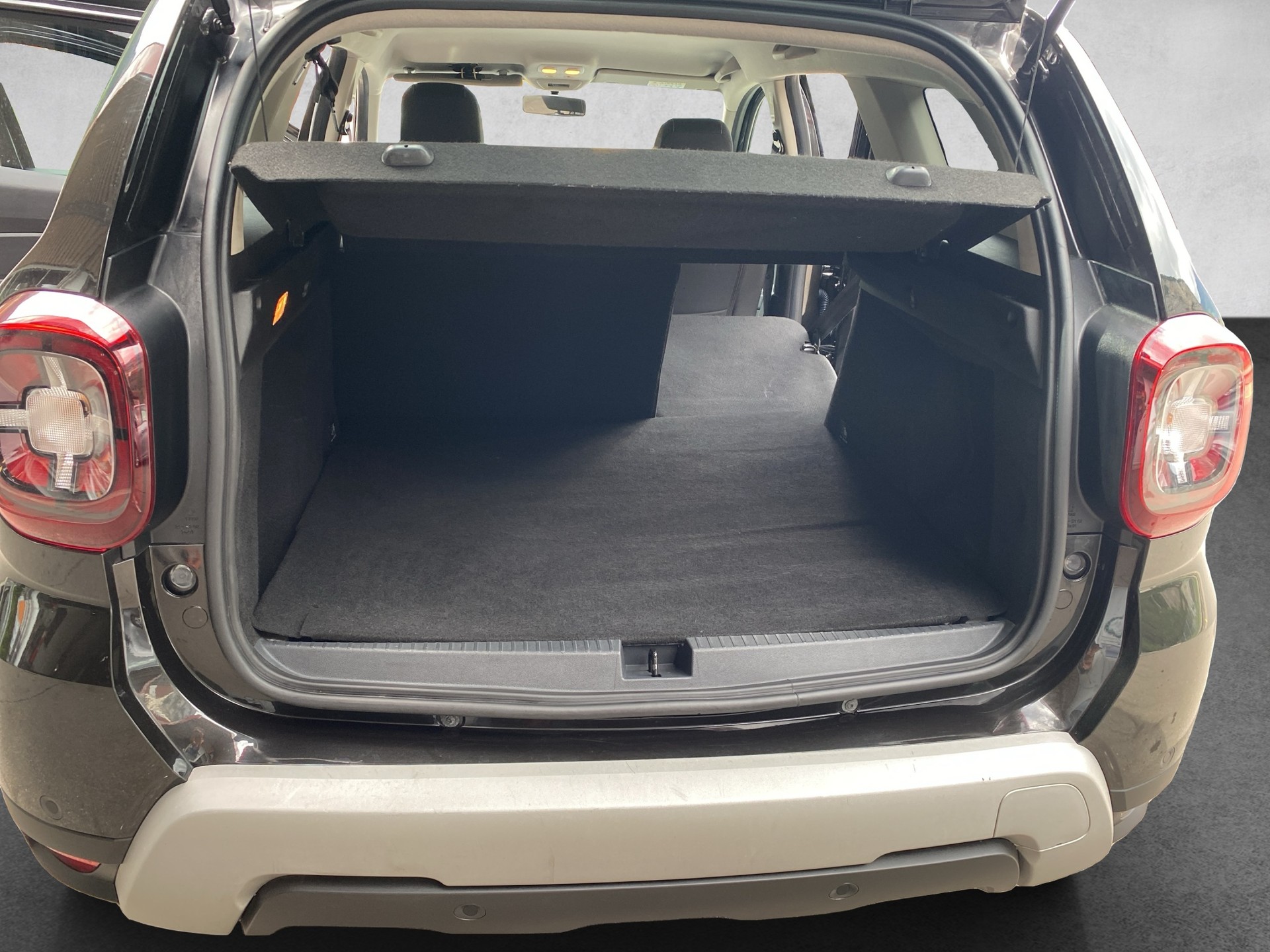 DACIA Duster TCe 130 Prestige 4x4-image-14