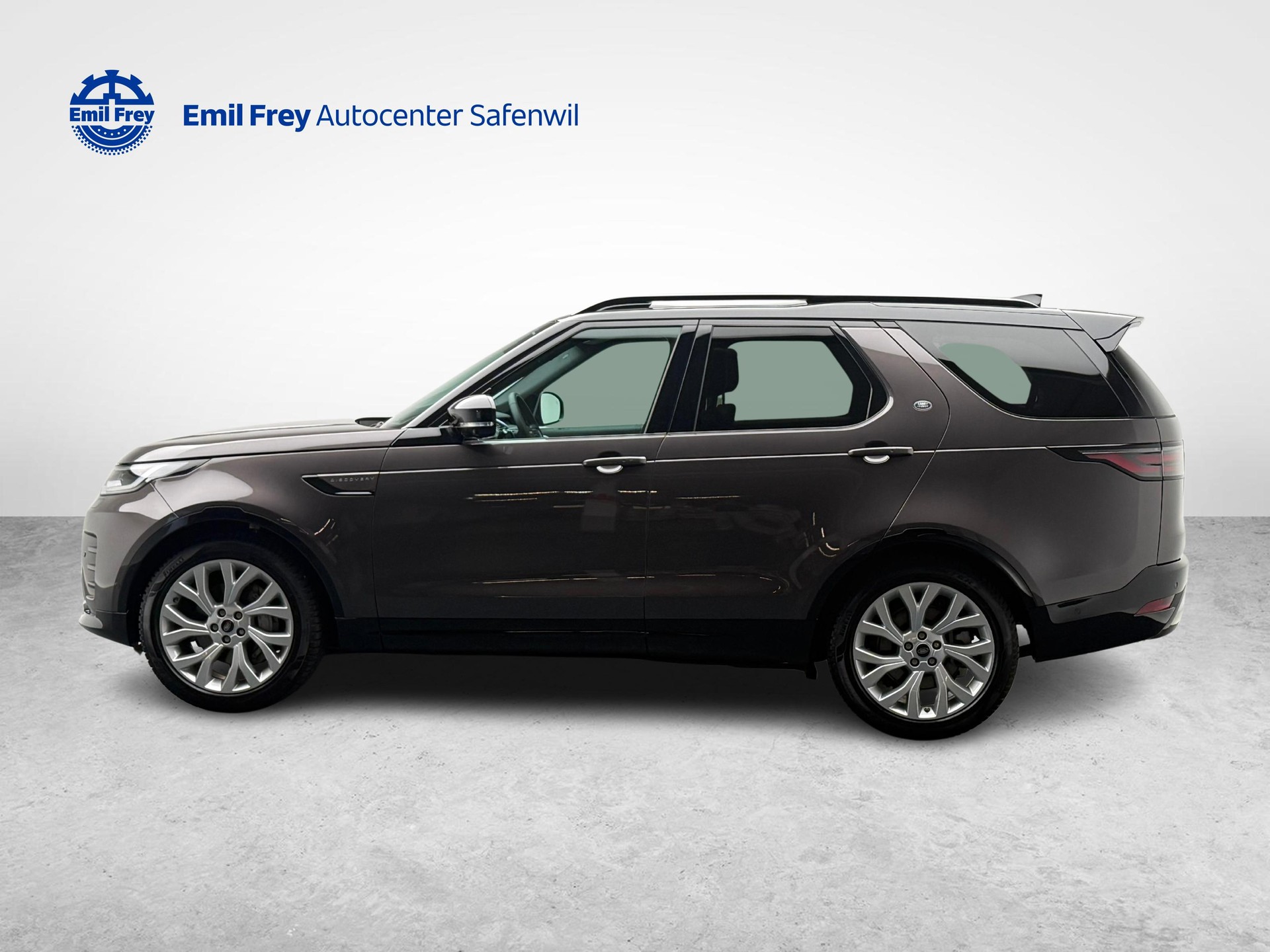 LAND ROVER Discovery 3.0 D I6 250 Dynamic SE-showroom-element-1