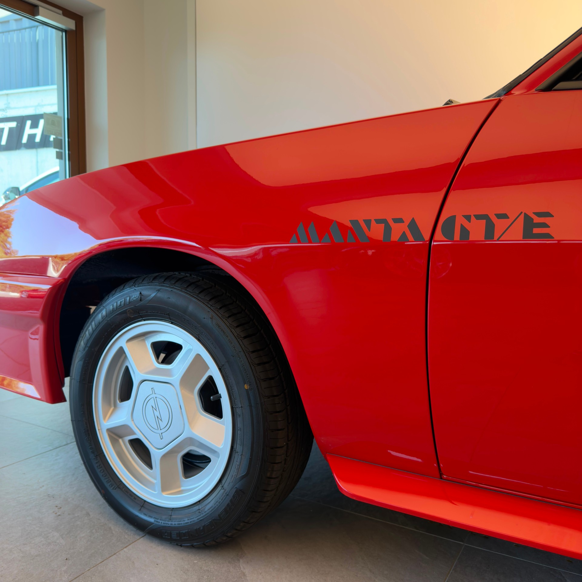 OPEL Manta 2.0 GT/E-image-5