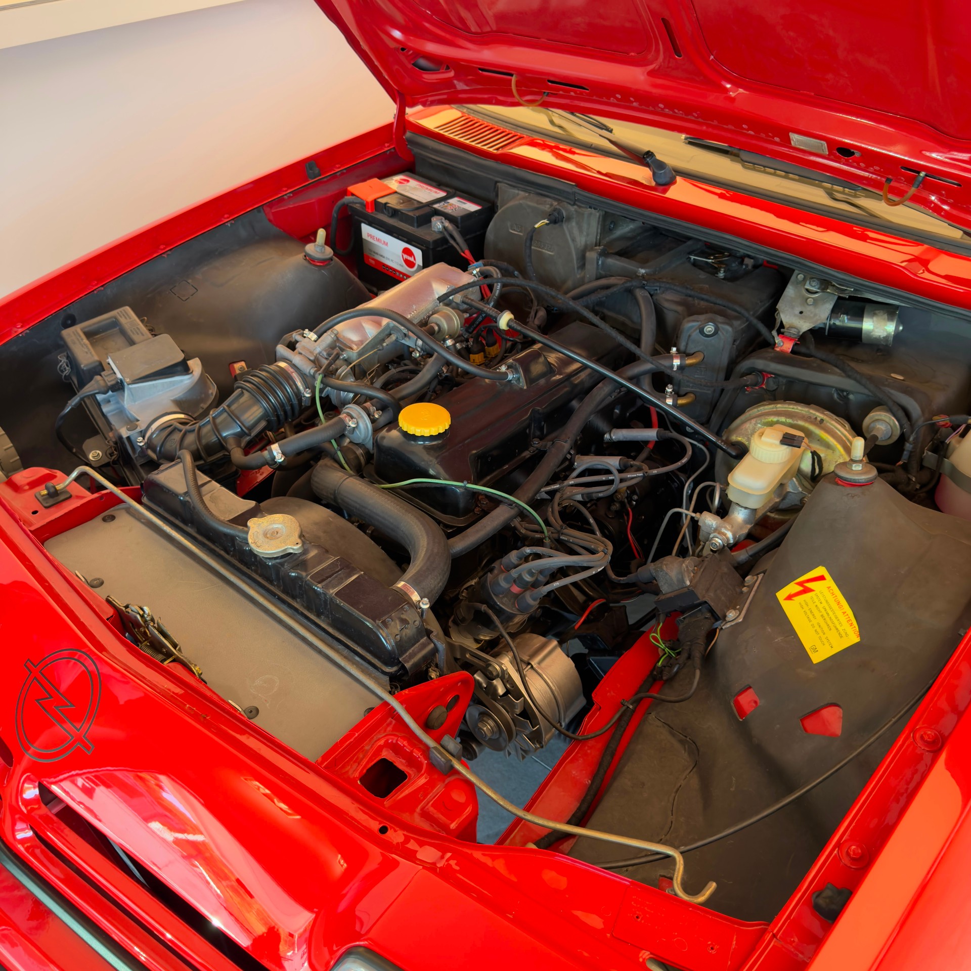OPEL Manta 2.0 GT/E-image-6