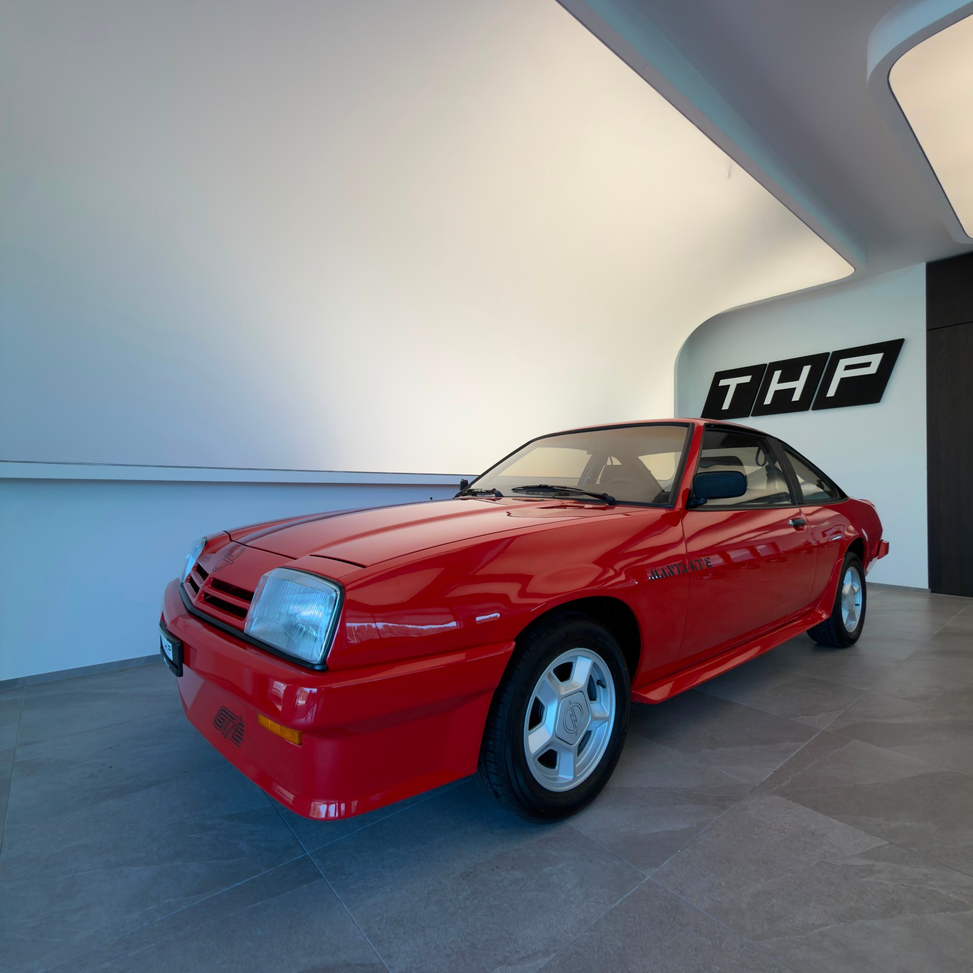 OPEL Manta 2.0 GT/E-image-1