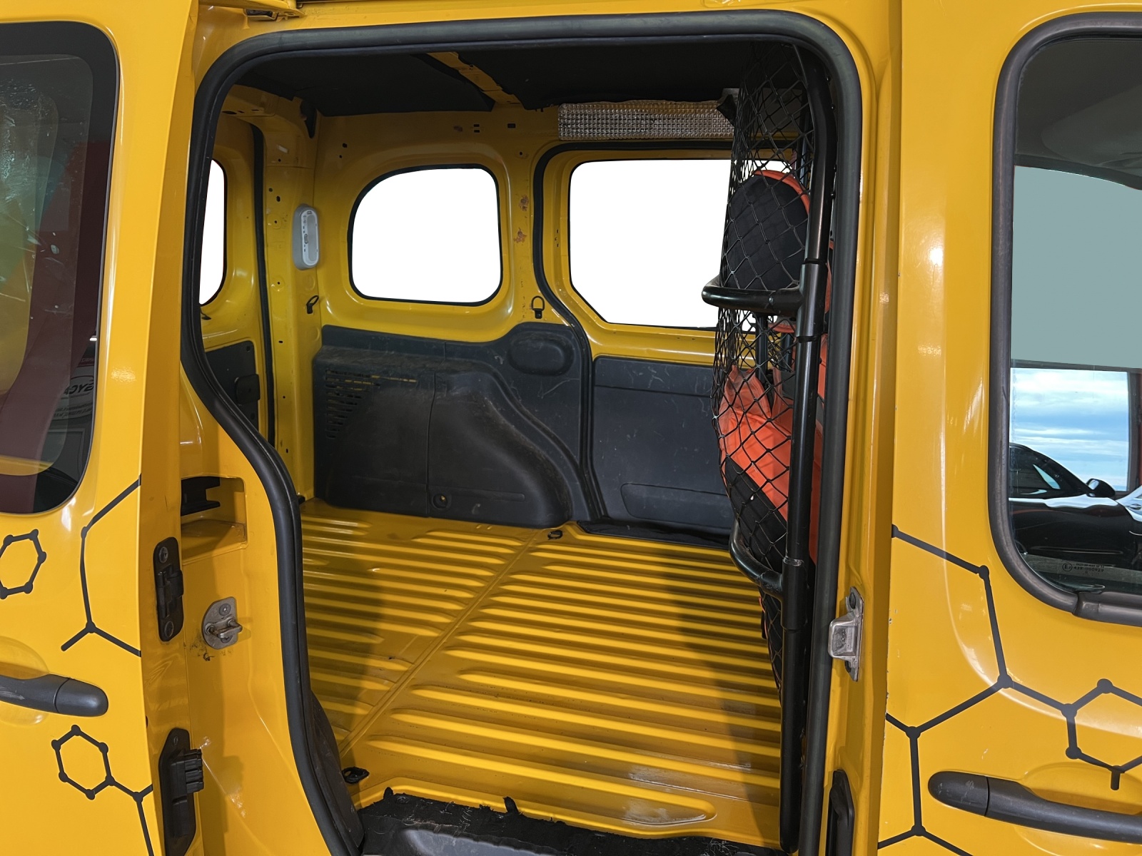 RENAULT Kangoo Medium TCe 115 Business A Rechtslenker-image-7