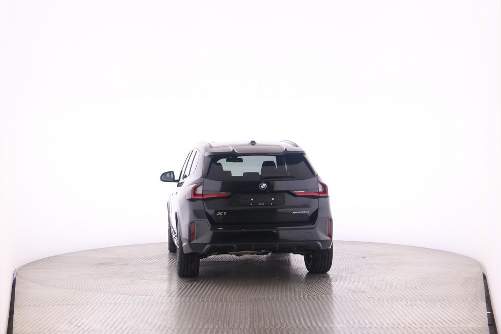 BMW X1 20d xDrive-image-11