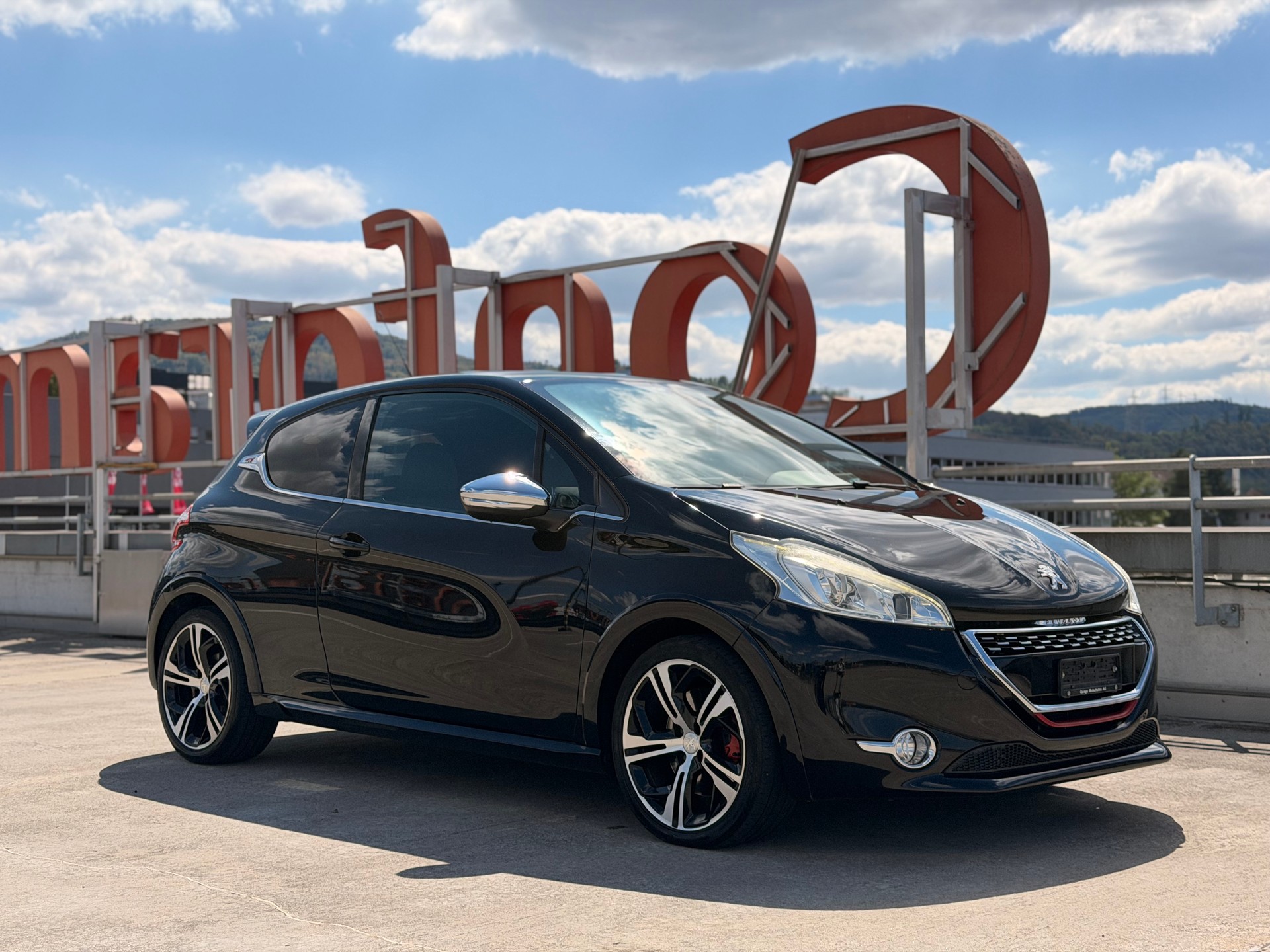 PEUGEOT 208 1.6 Turbo GTi-image-1
