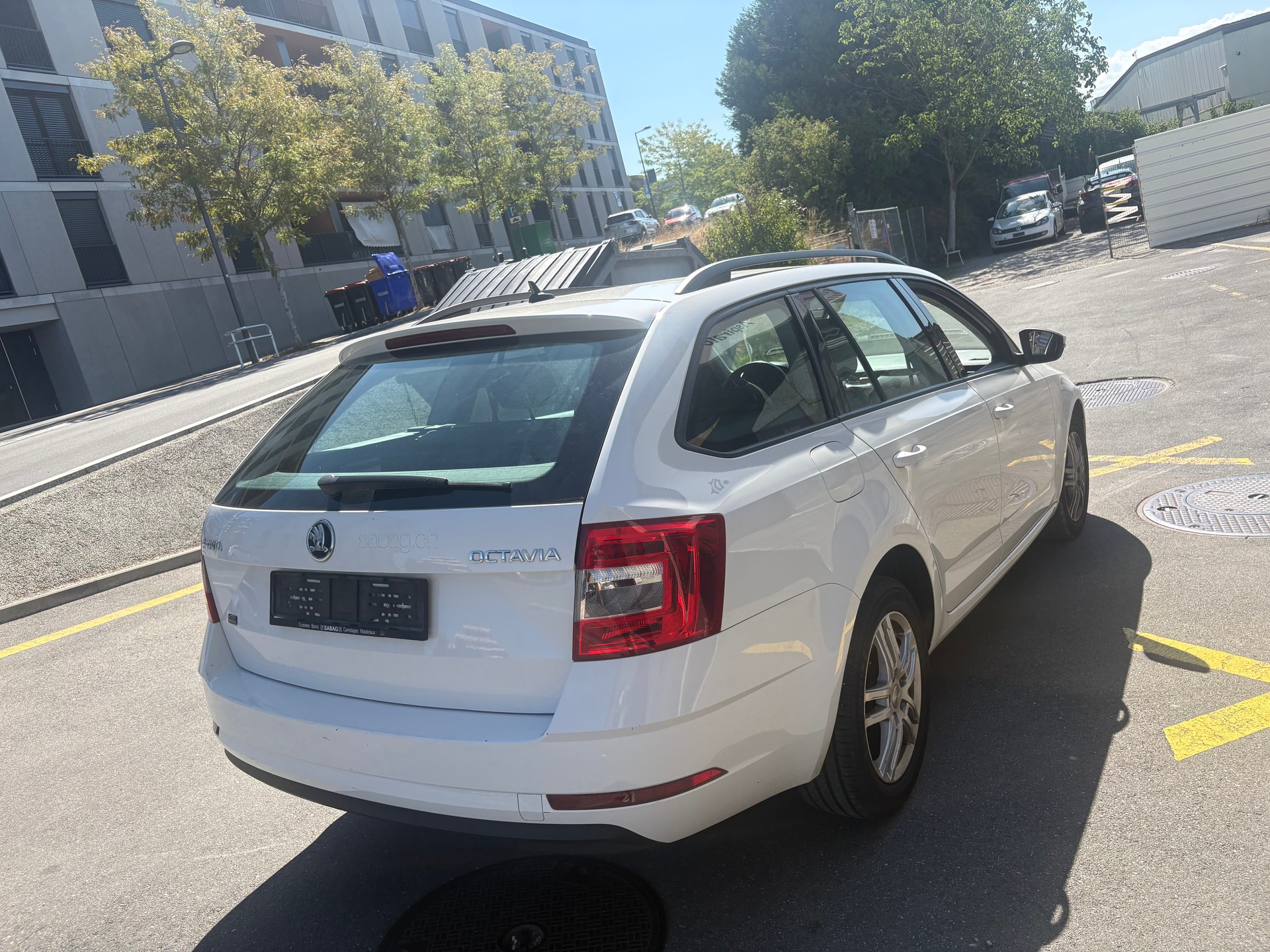 SKODA Octavia Combi 1.5 TSI Style DSG-image-2