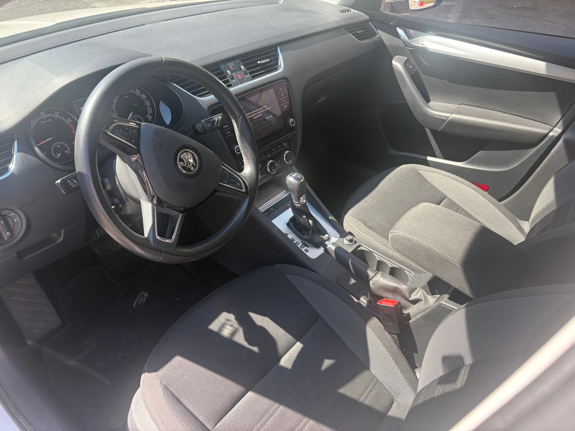 SKODA Octavia Combi 1.5 TSI Style DSG-image-9
