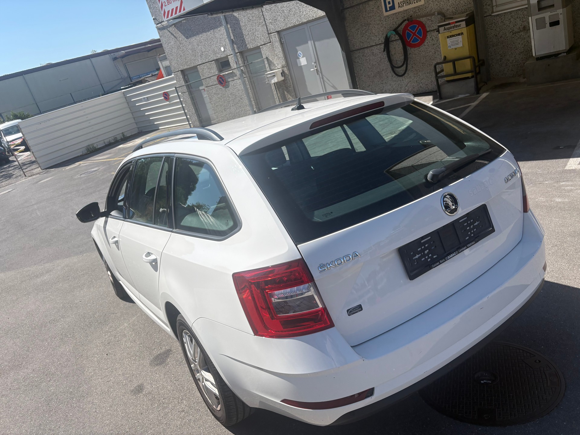 SKODA Octavia Combi 1.5 TSI Style DSG-image-6