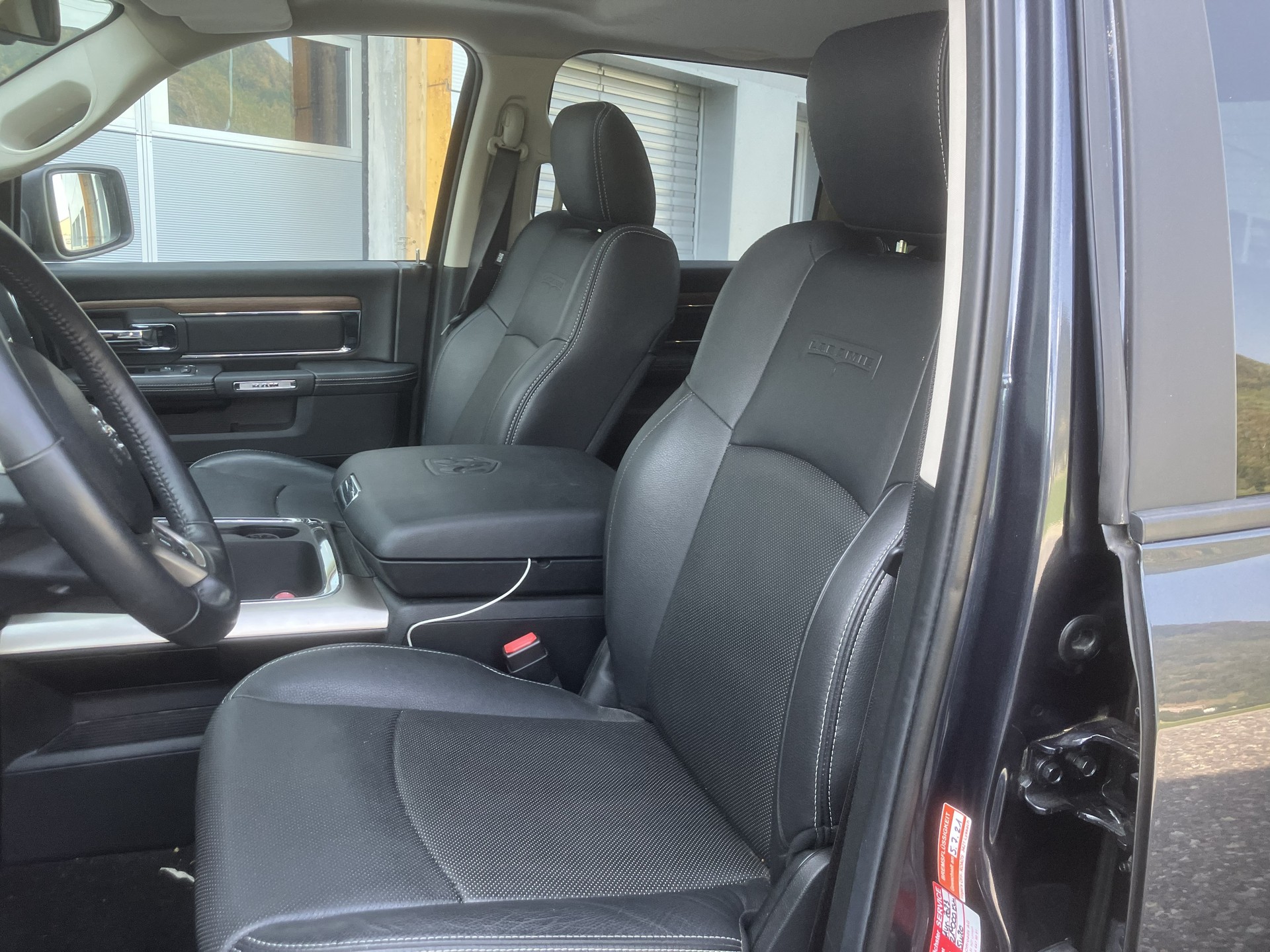 DODGE Ram-image-5
