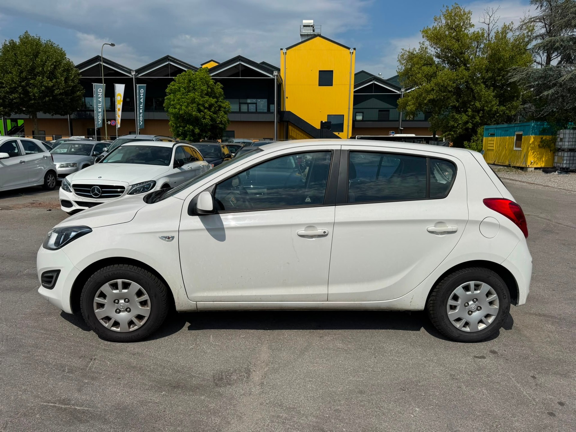 HYUNDAI i20 1.2 Comfort-image-9