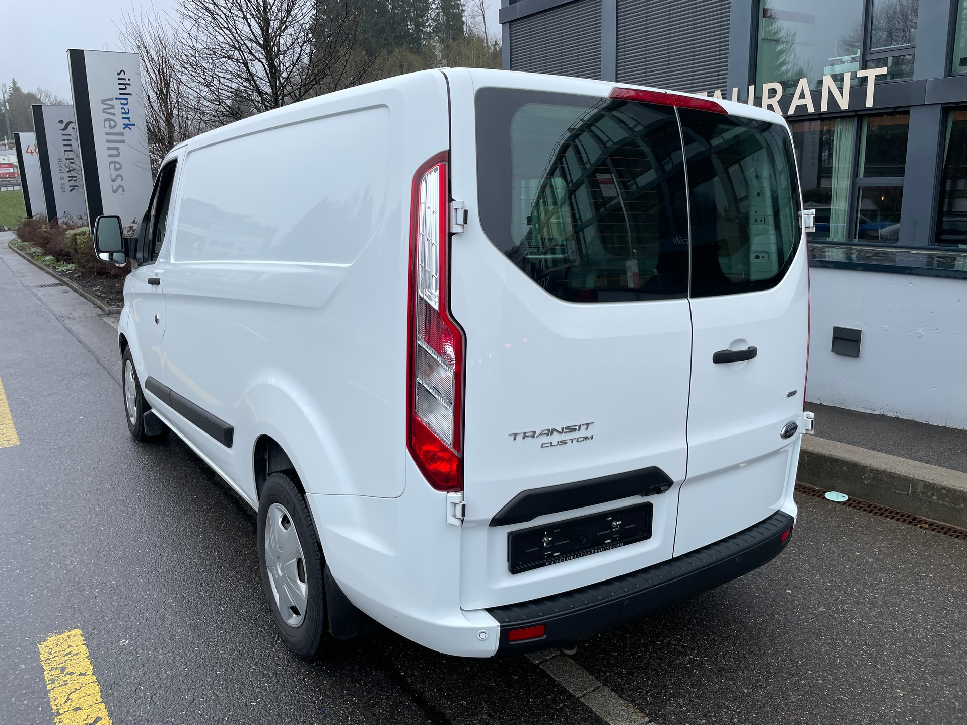 FORD Transit Custom 1.0 Eco Boost 320 L1H1 Trend PHEV-image-10