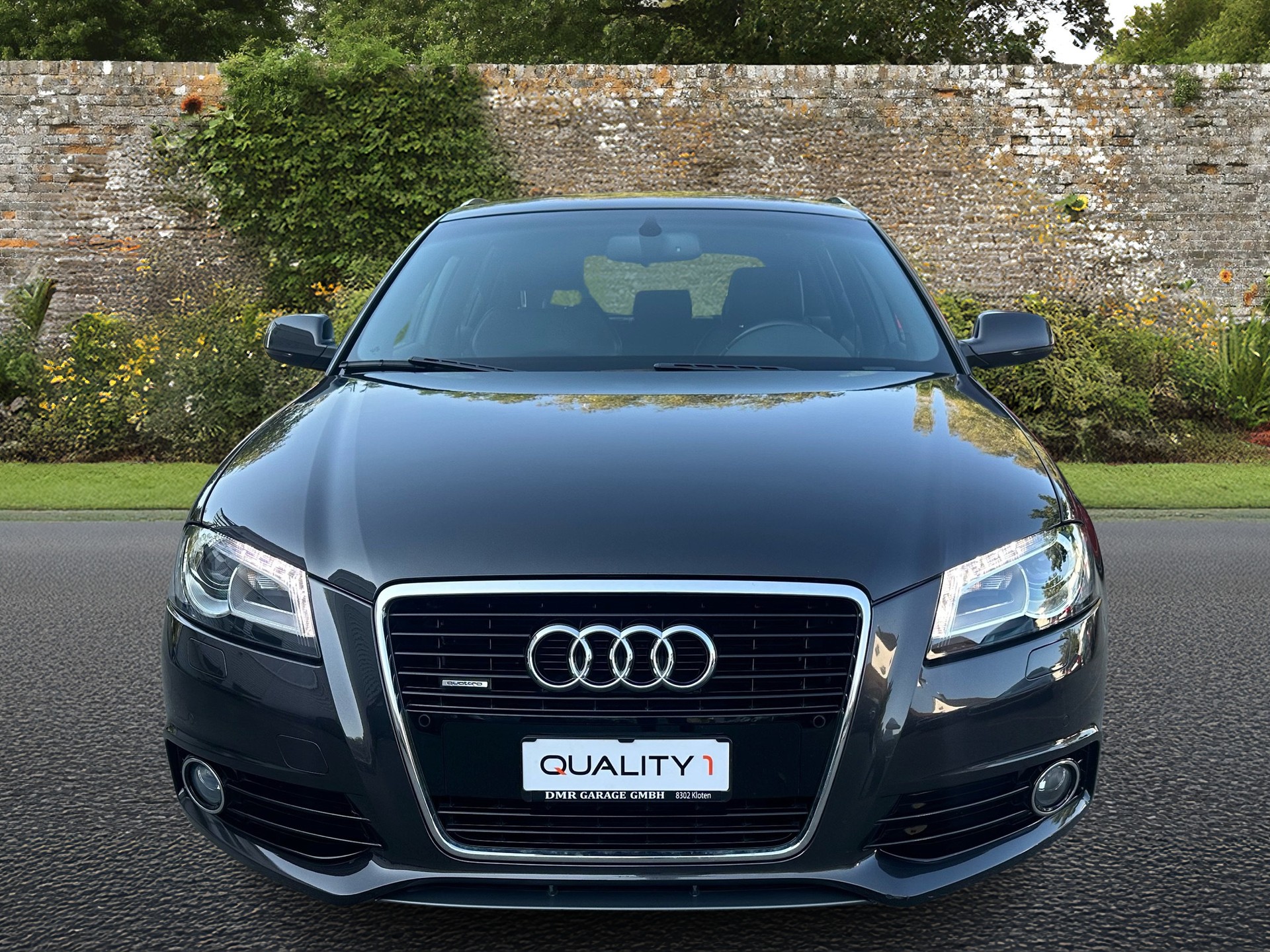 AUDI A3 Sportback 2.0 TFSI Ambiente quattro S-tronic-image-7