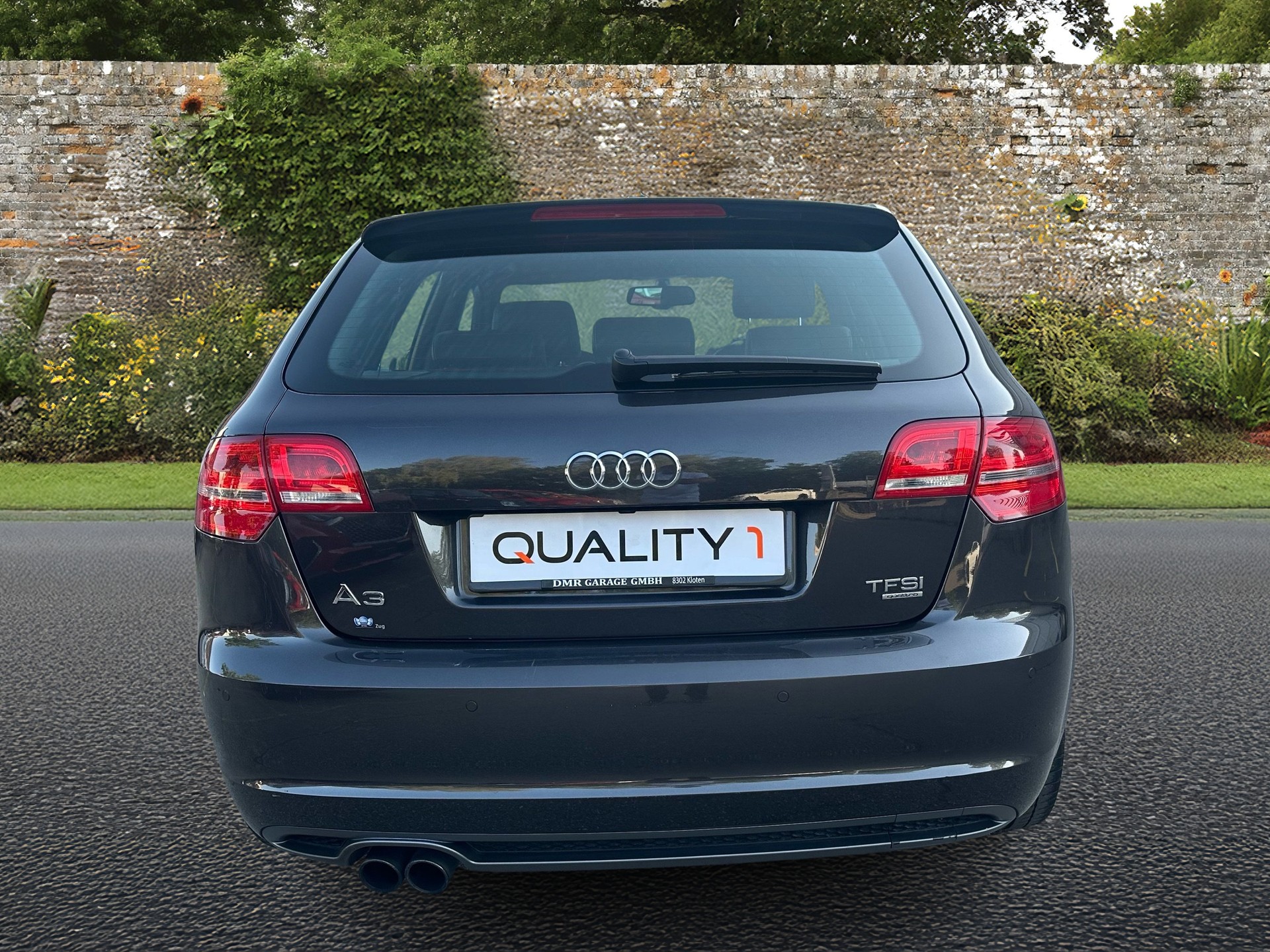AUDI A3 Sportback 2.0 TFSI Ambiente quattro S-tronic-image-3