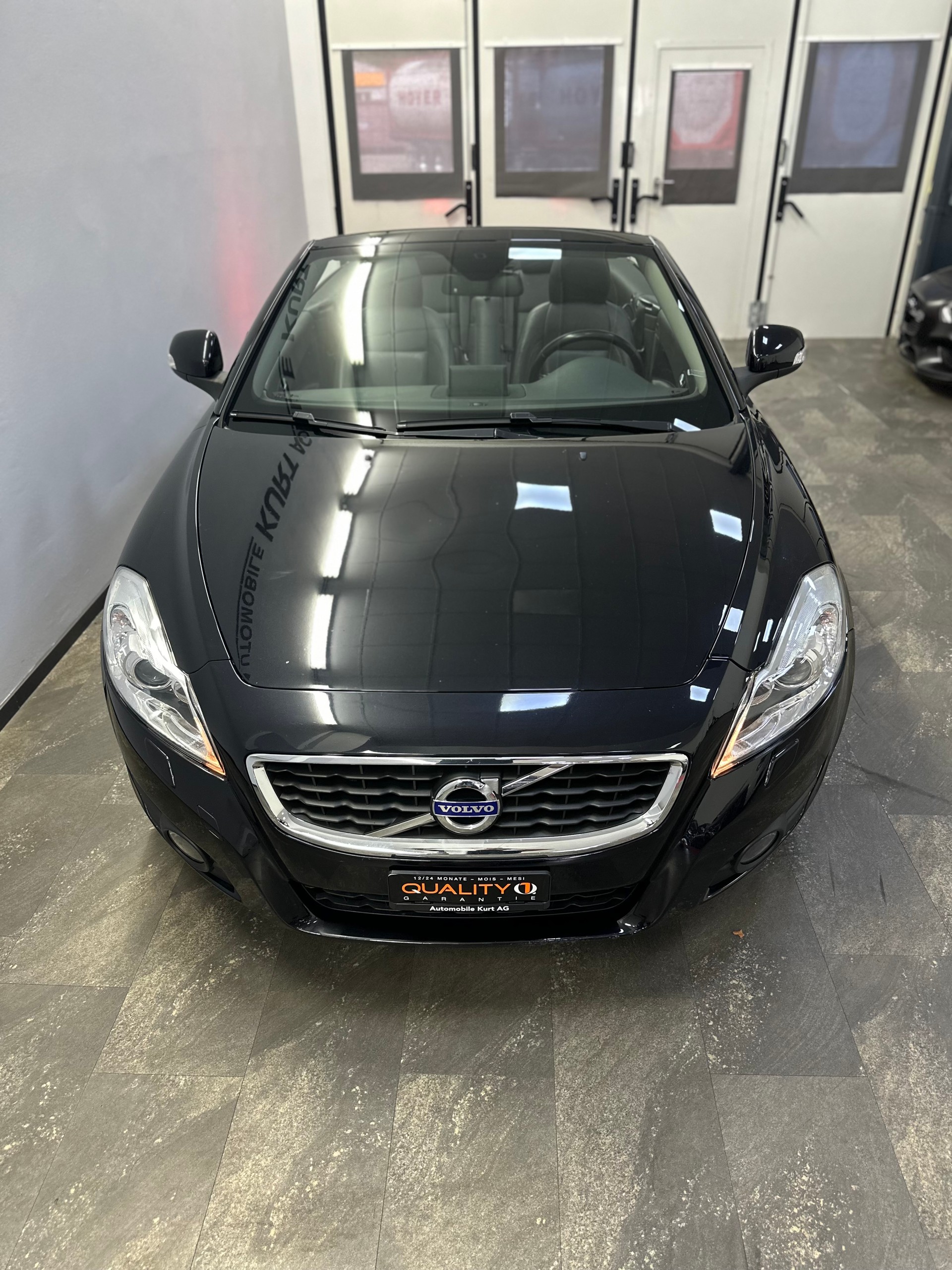 VOLVO C70 T5 Momentum Geartronic-image-6