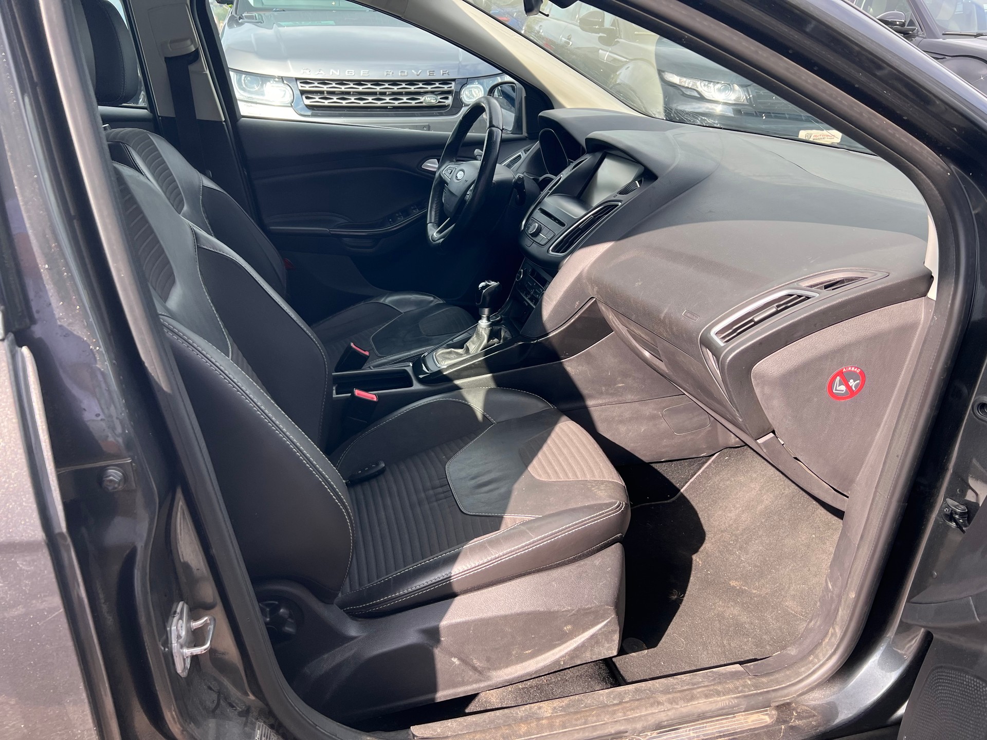 FORD Focus 1.5 SCTi Carving-image-8