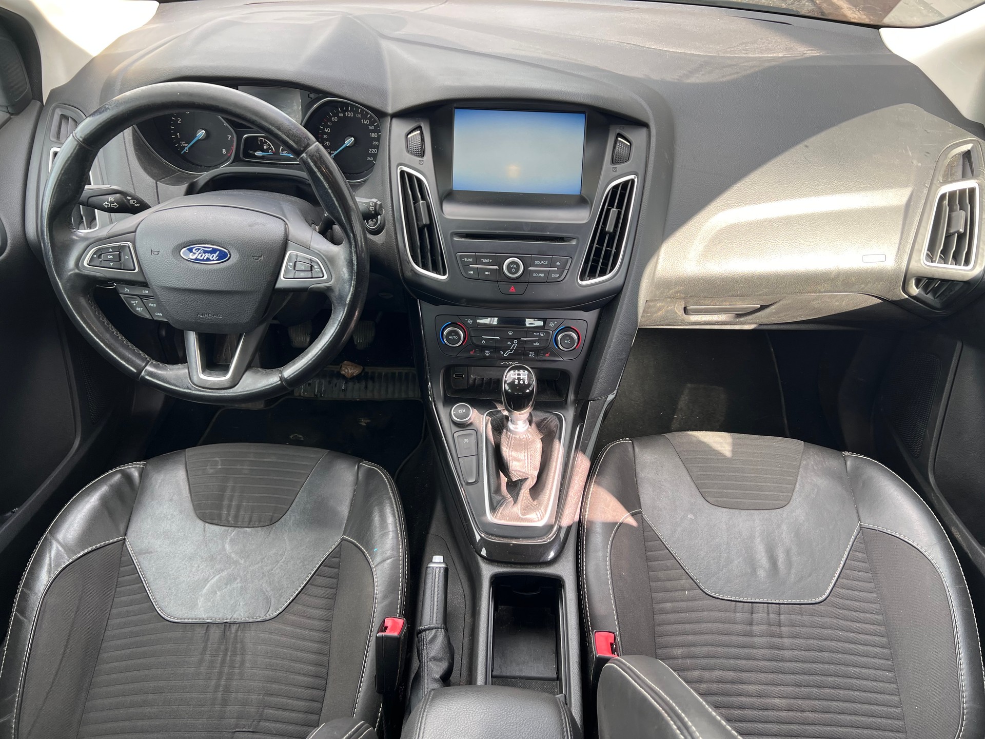 FORD Focus 1.5 SCTi Carving-image-6