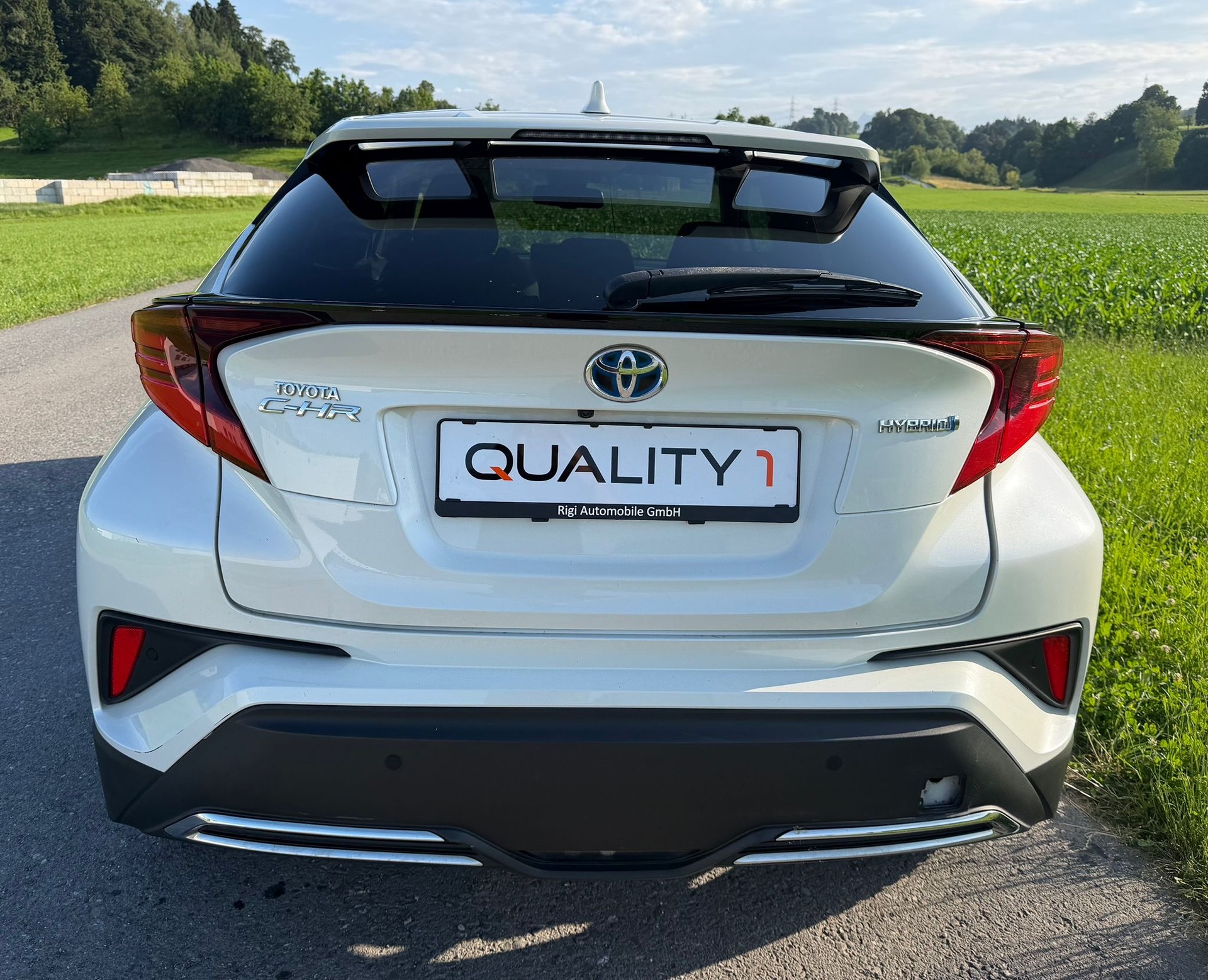 TOYOTA C-HR 2.0 HSD CVT Premium-image-4