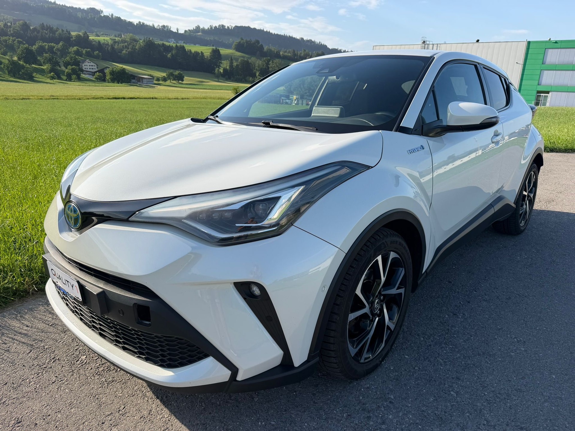 TOYOTA C-HR 2.0 HSD CVT Premium-image-0