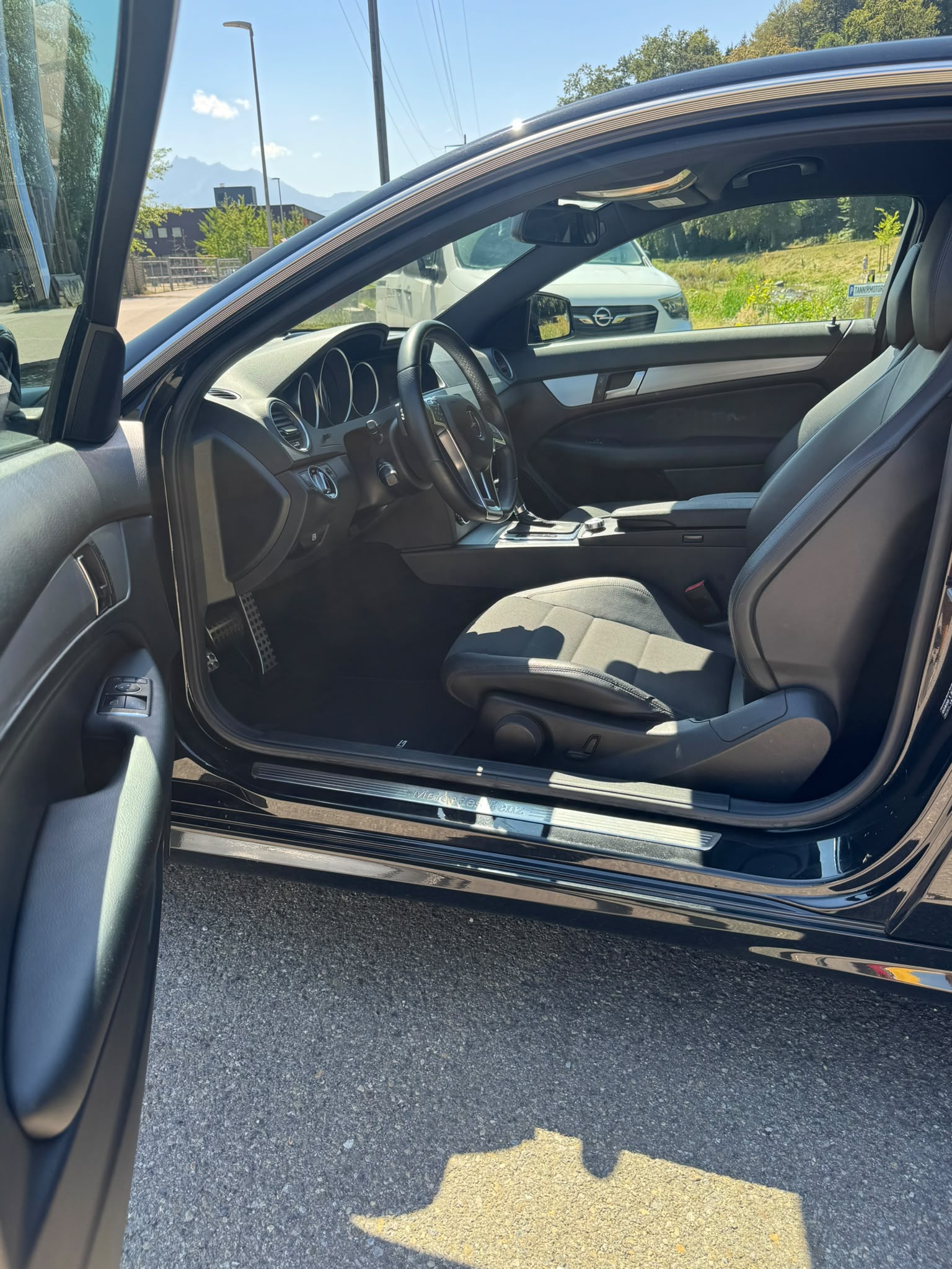 MERCEDES-BENZ C 180 Coupé 7G-Tronic-image-7
