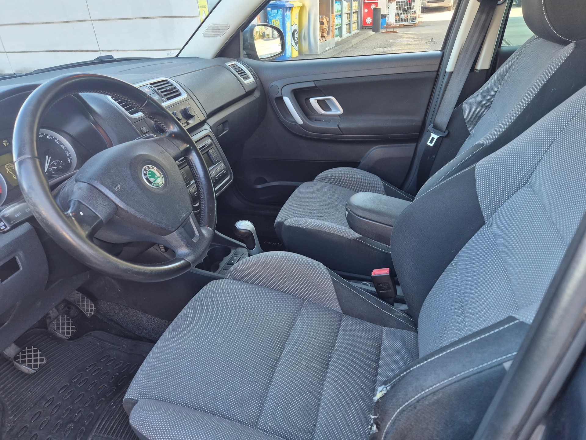 SKODA Fabia 1.9 TDI Elegance-image-4