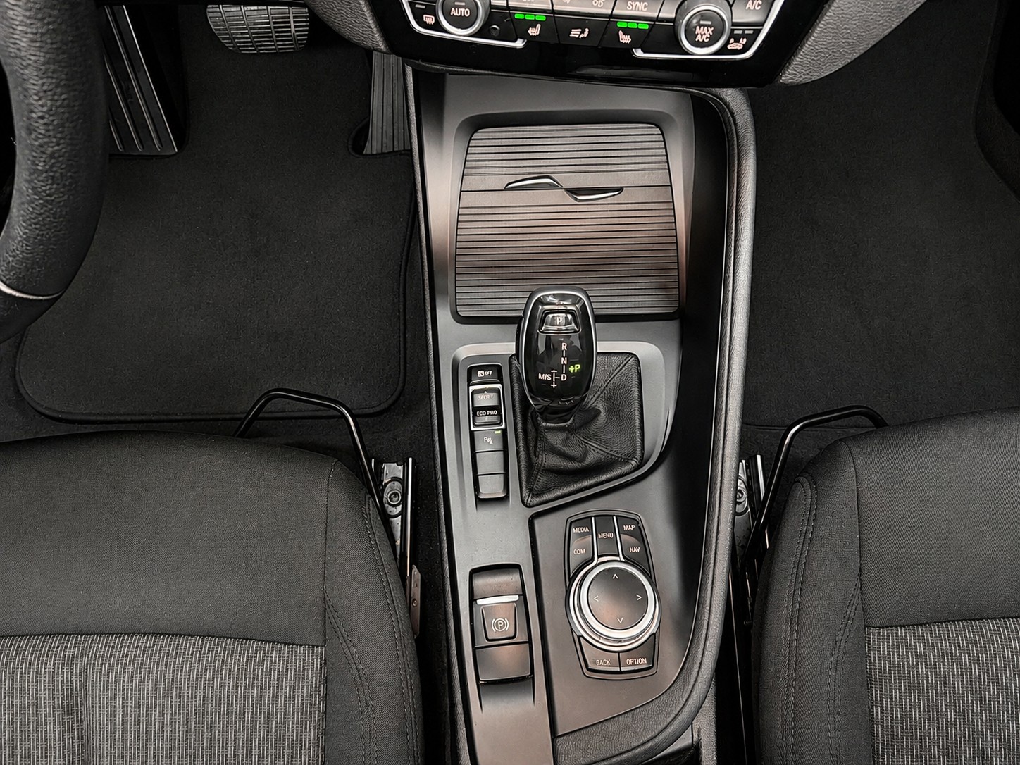 BMW X1 sDrive 18i (CH)-image-15
