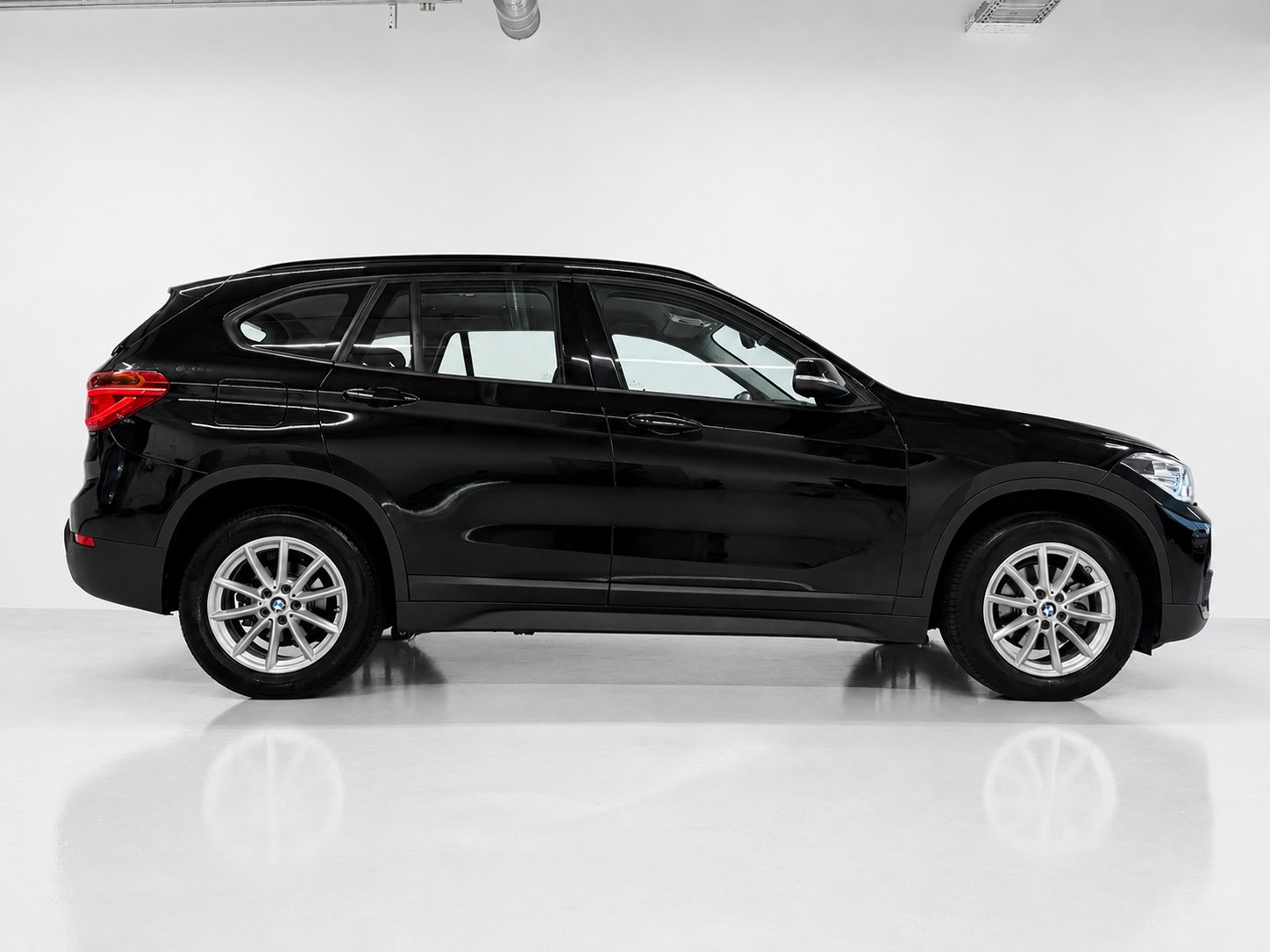 BMW X1 sDrive 18i (CH)-image-6