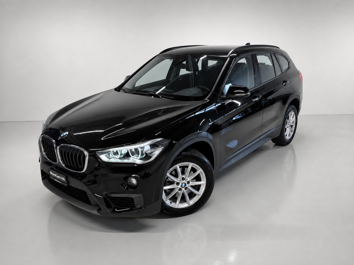 BMW X1 sDrive 18i (CH)-image-1